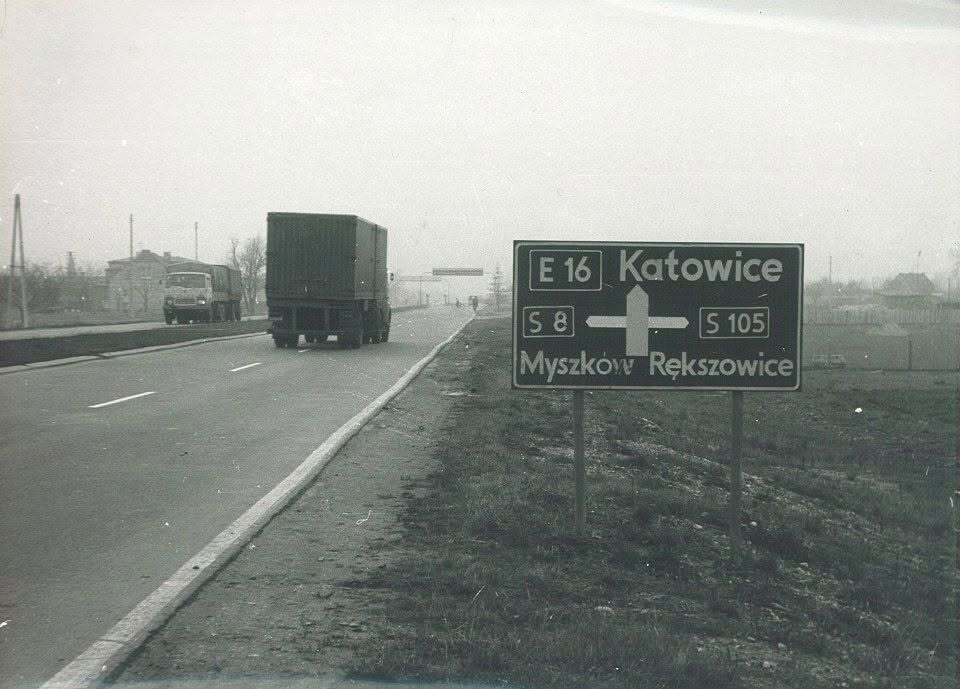 „Gierkówka”. Kolonia Poczesna. Skrzyżowanie na Myszków i Rększowice