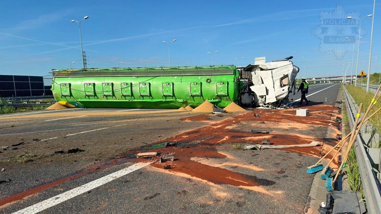 Gliwice-Sośnica. Zdarzenie na autostradzie A4. Przewrócona ciężarówka i zablokowana droga. 8 czerwca 2026