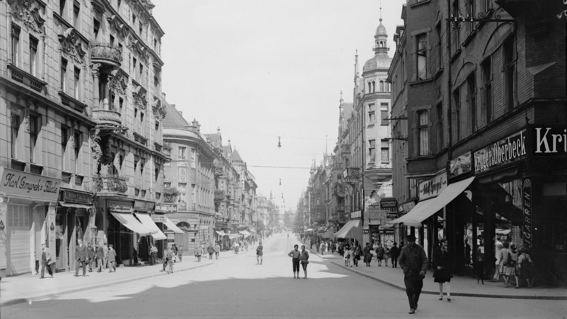 Gliwice, ulica Zwycięstwa, ok. 1918 roku. Narodowe Archiwum Cyfrowe.