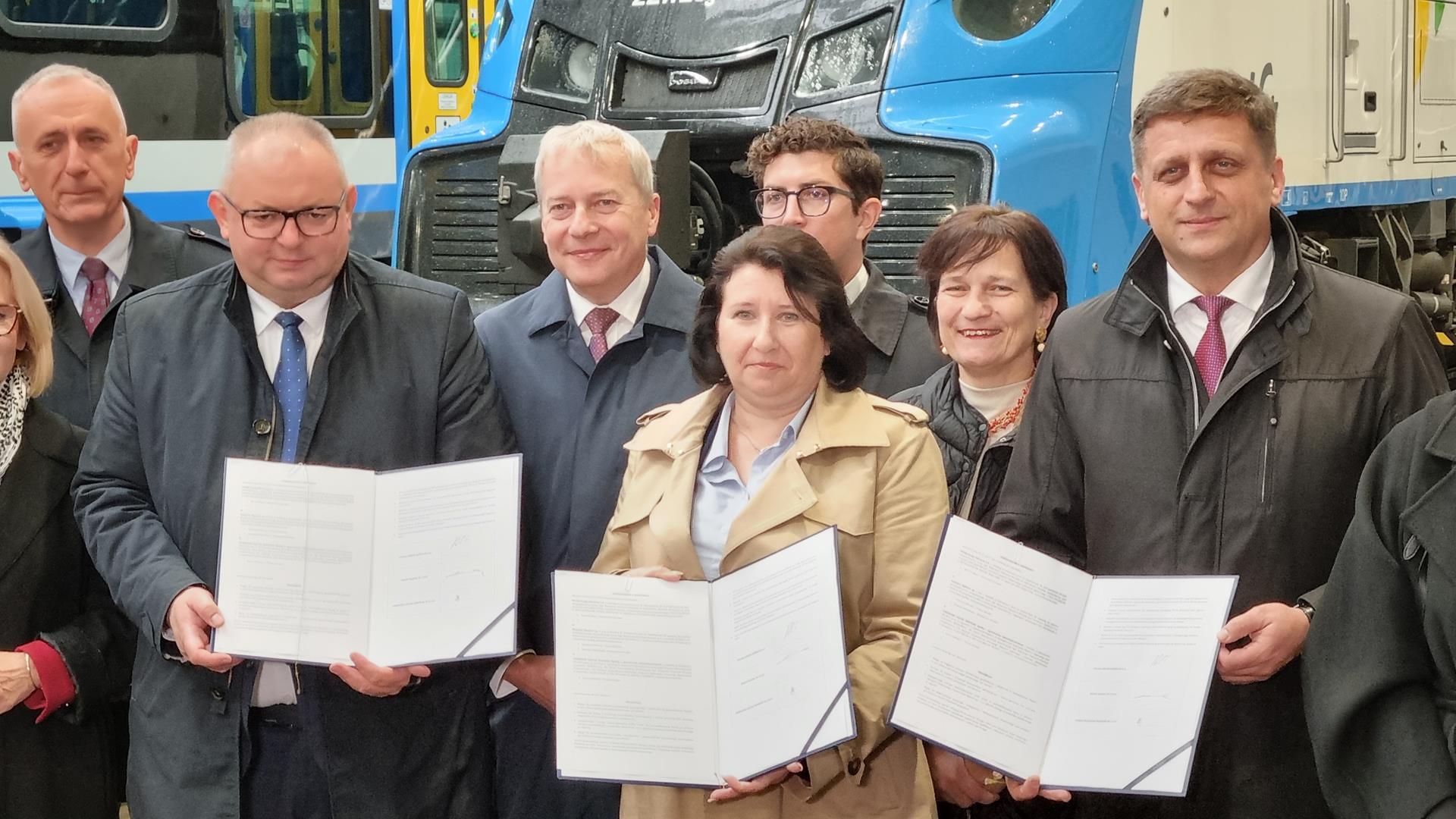 Górnicy z PGG mają znaleźć zatrudnienie w Kolejach Śląskich. 3 listopada 2025 podpisano list intencyjny