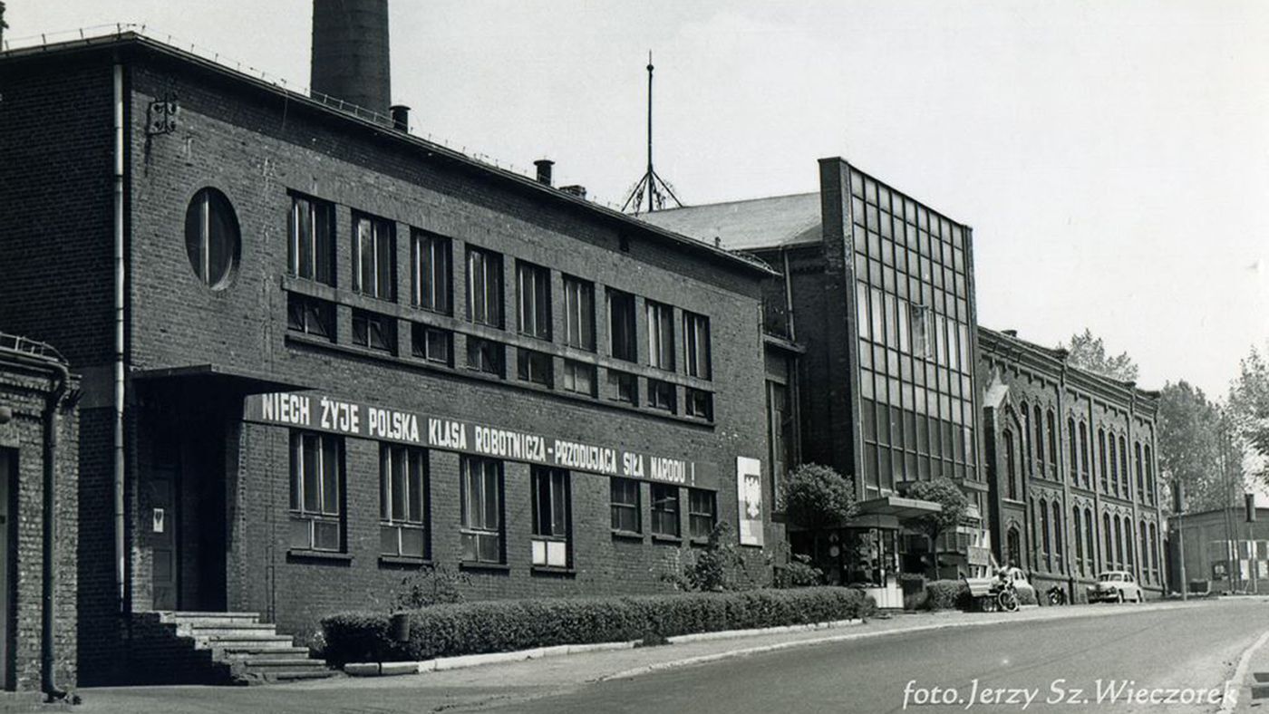 Kopalnia Węgla Kamiennego „Grodziec” w Grodźcu. Biuro główne. Rok 1975.