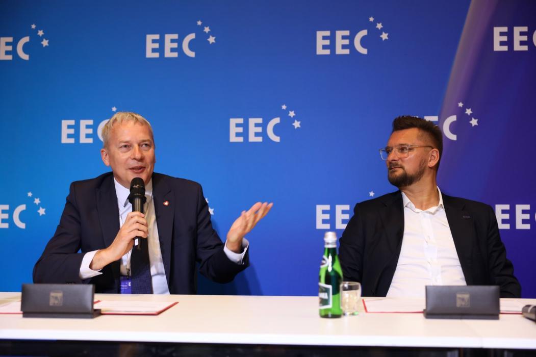 ICEYE podpisanie listu intencyjnego EEC 2