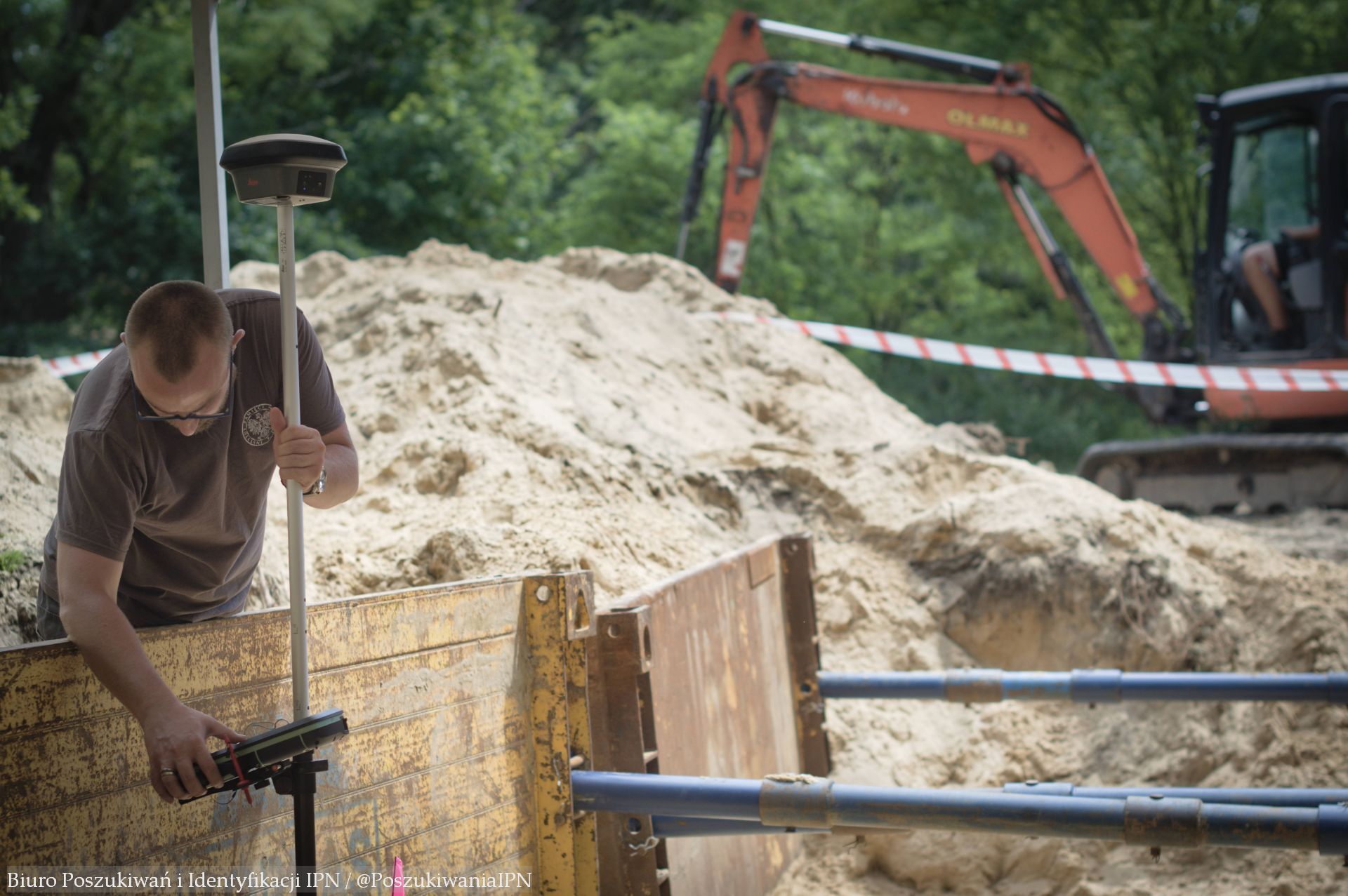 IPN Katowice bada groby ofiar z lublinieckiego szpitala 25