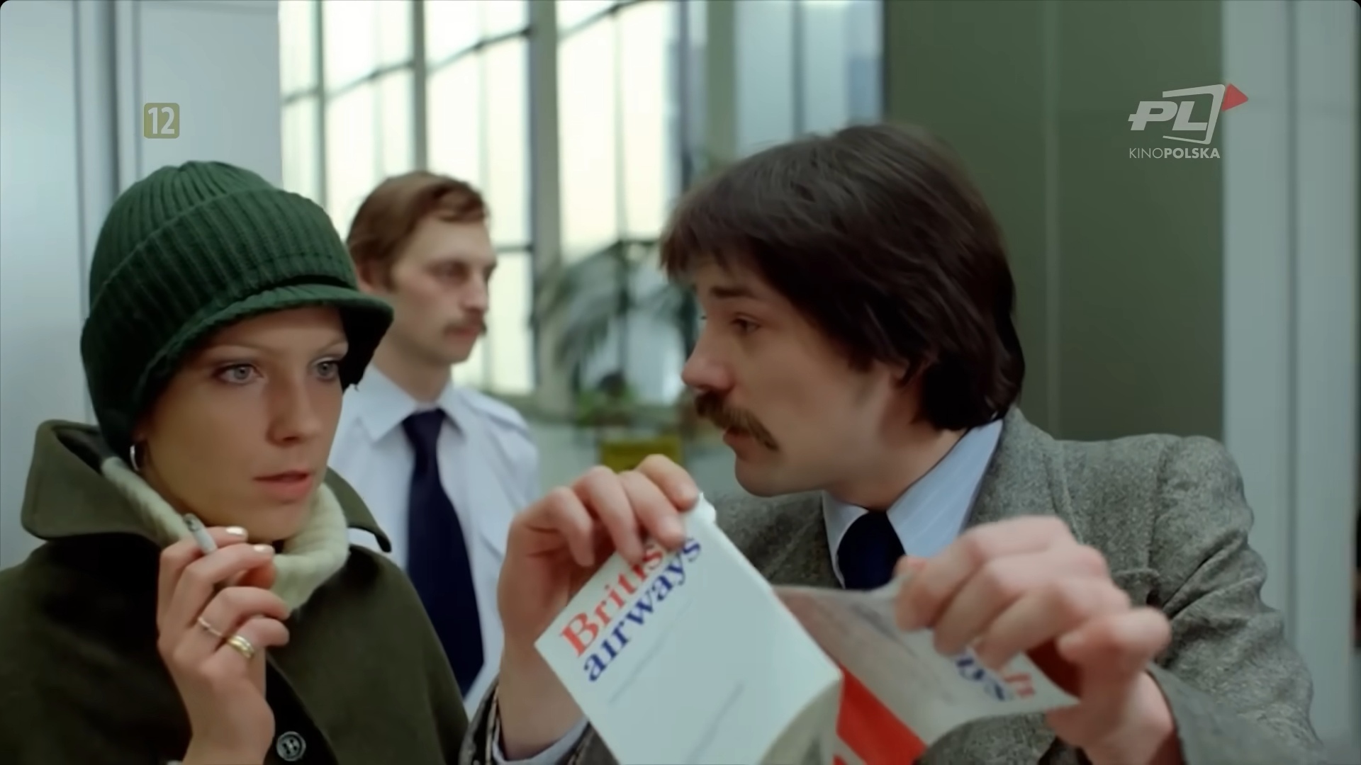 Jacek Czyż i Barbara Burska (pierwszy plan) w filmie „Miś”. Rok 1980