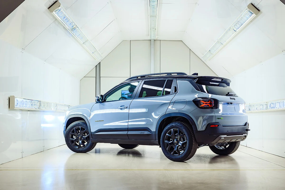 Jeep Avenger 4xe w Tychach