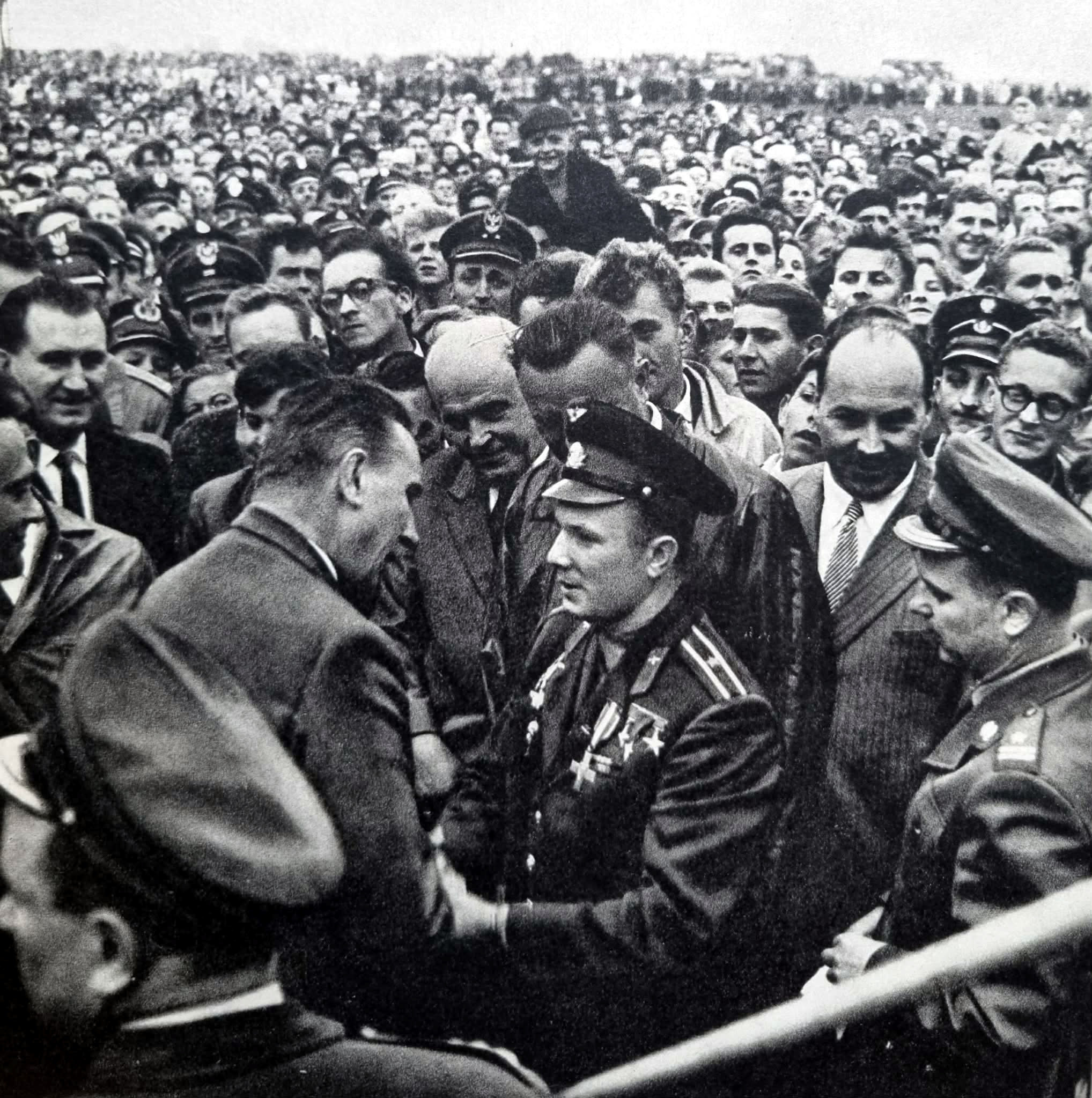 Jurij Gagarin w Rudnikach 1