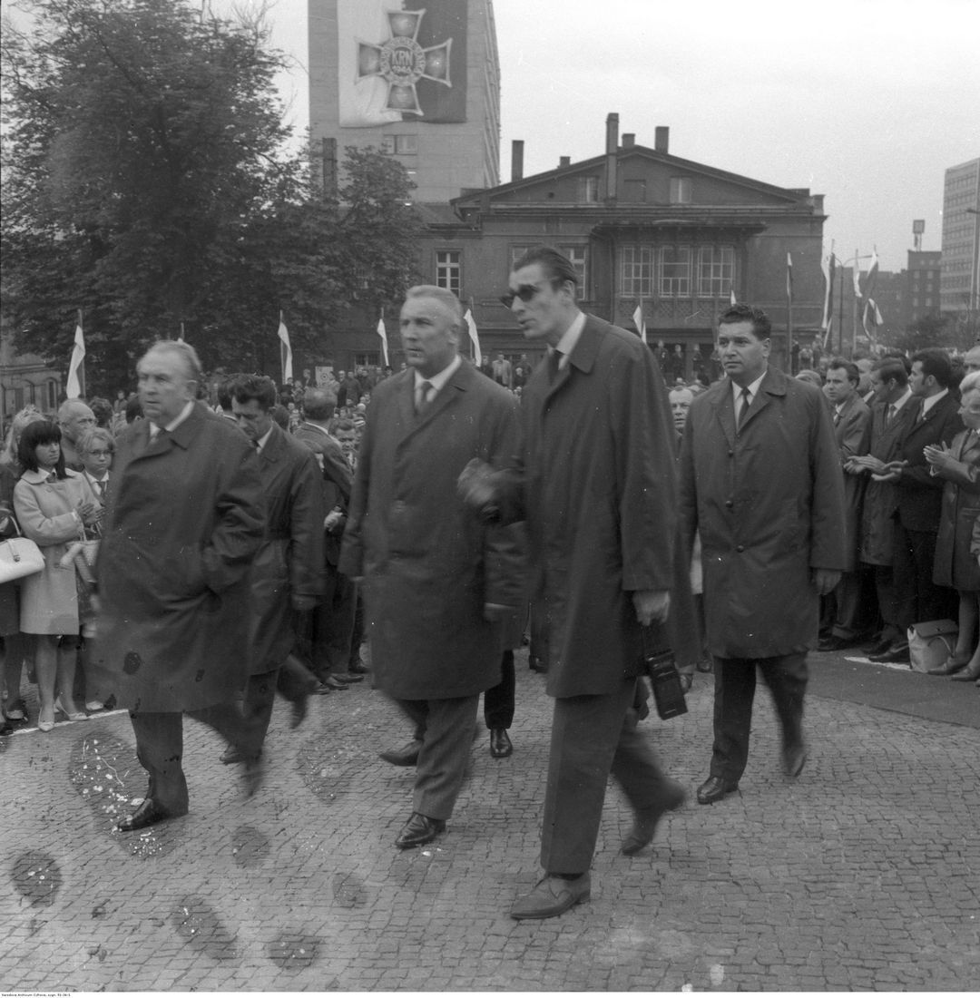 Katowice. Pomnik Powstańców Śląskich. 50. rocznica wybuchu I powstania śląskiego. Rok 1969.