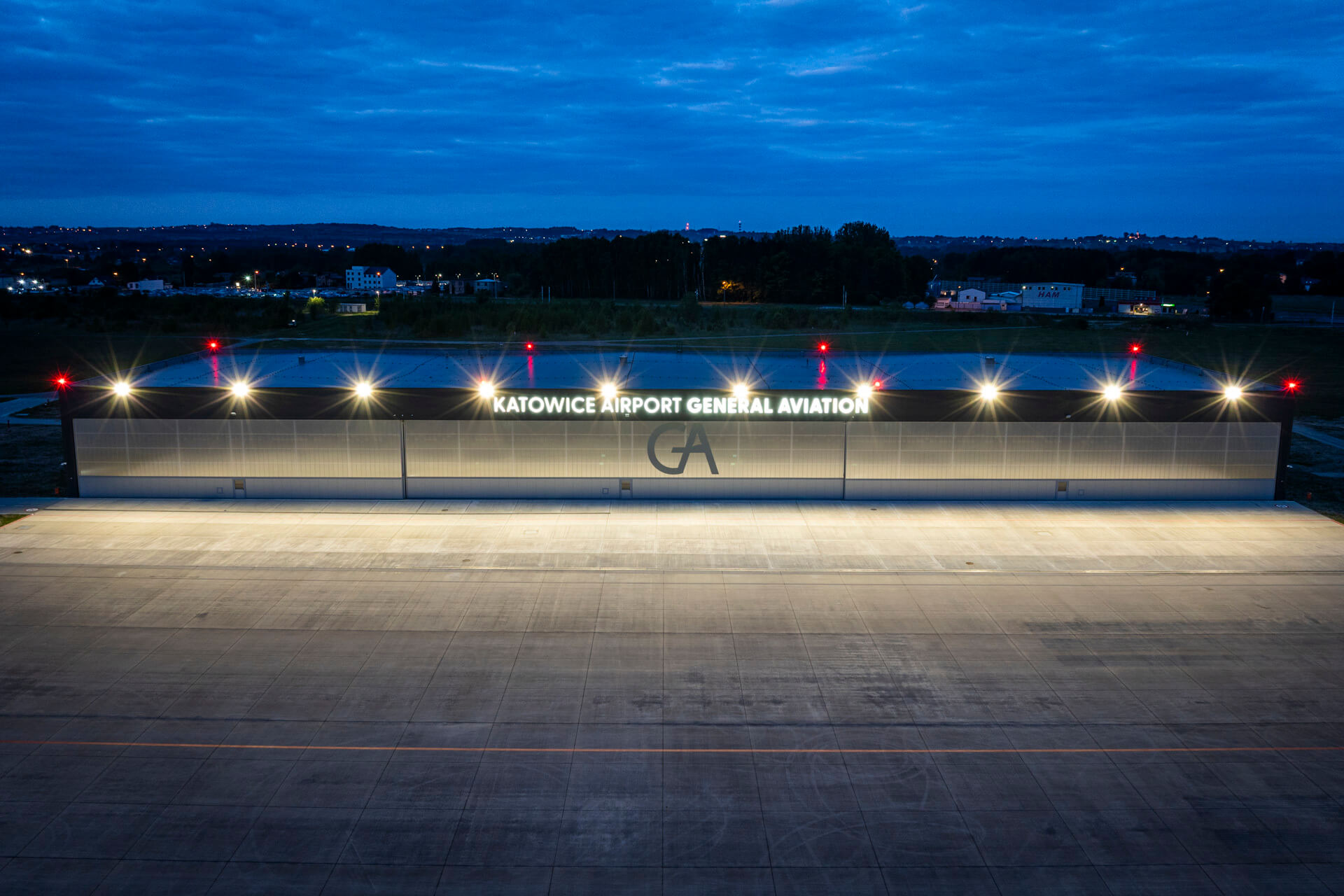 Nowy hangar Katowice Airport jest największy w historii lotniska w Pyrzowicach