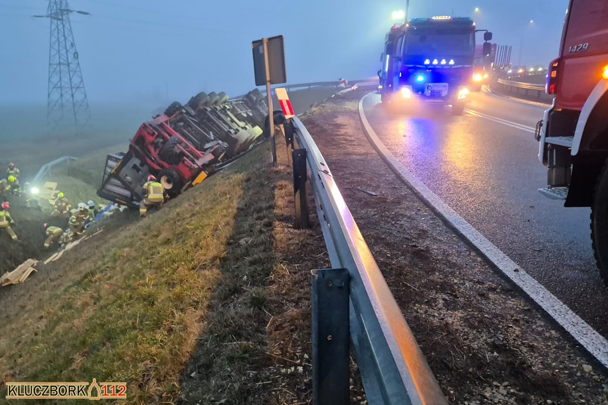 Kluczbork, DK45. Wypadek transportu kurczaków. 24 marca 2025.