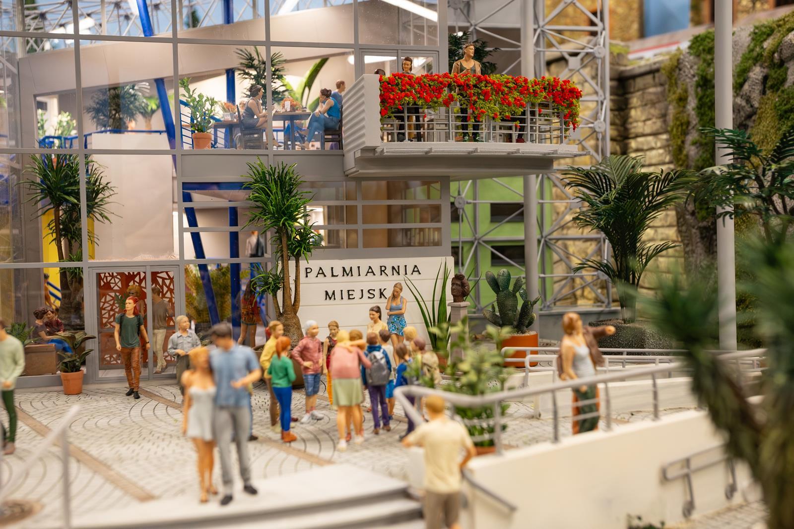 Kolejkowo Gliwice palmiarnia 2