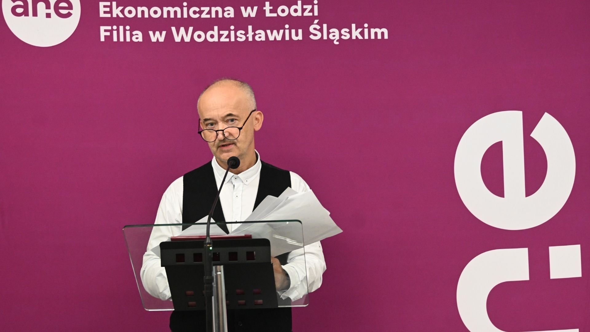 Konferencja 8