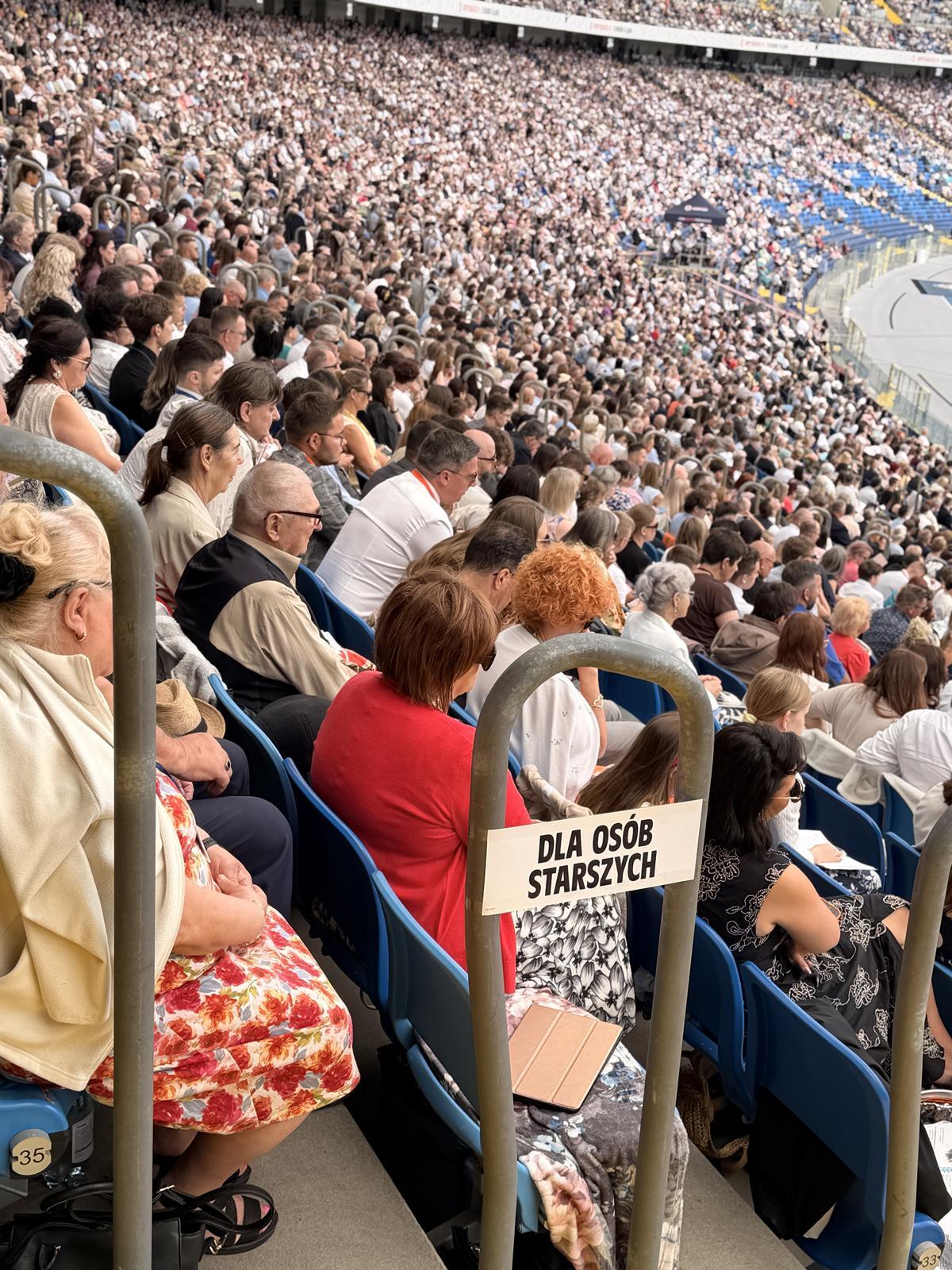 Kongres Świadków Jehowy na Stadionie Śląskim foto JW ORG 13