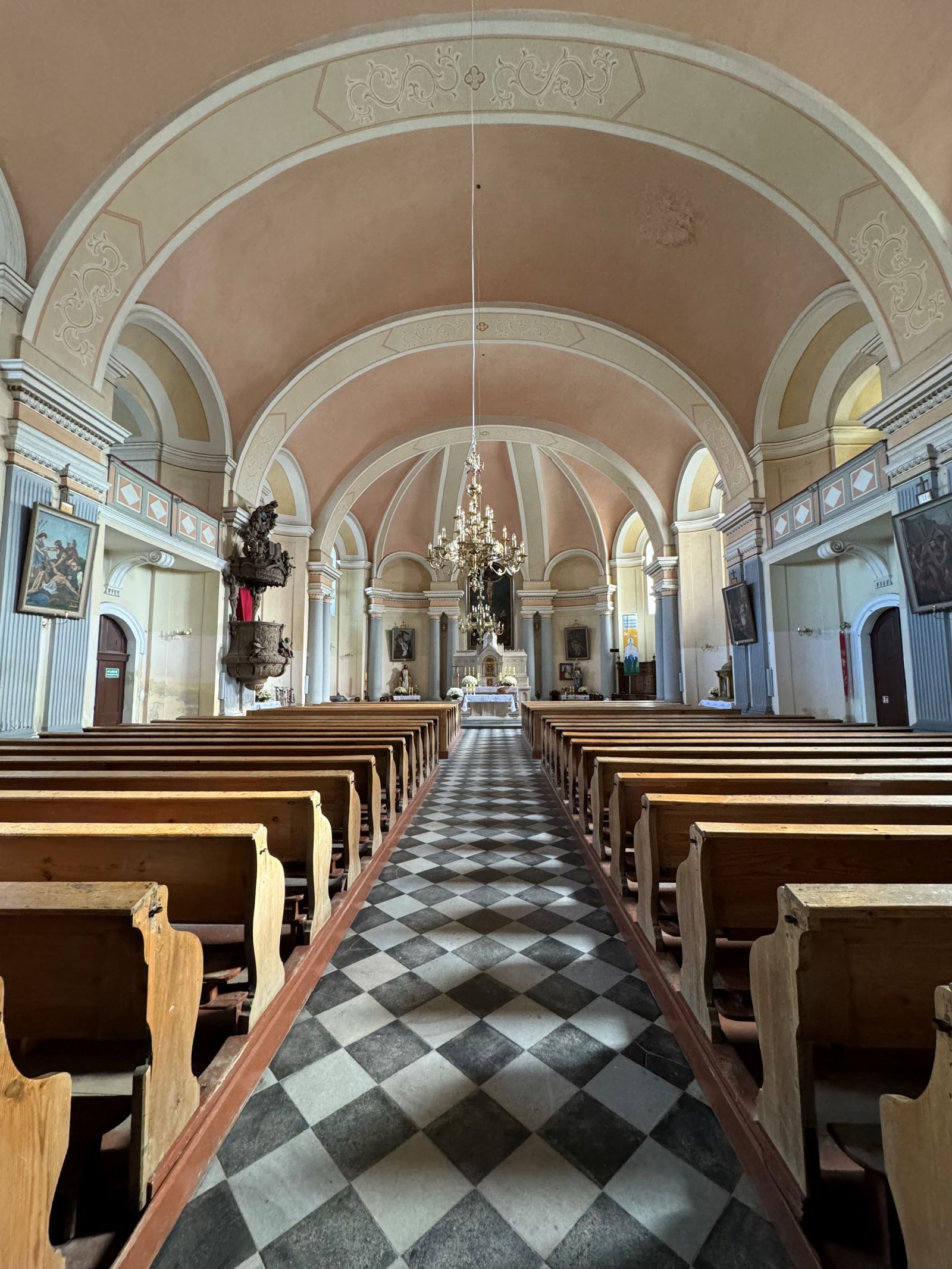 Kościół w Kopicach (opolskie)