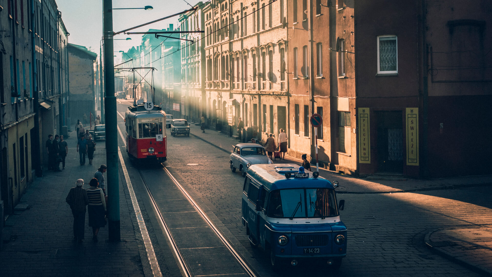 Jak Netflix odtworzył dawne Szopienice w "Ołowianych dzieciach"? To proste - na białym koniu i w srebrnej zbroi wjechały Świętochłowice!