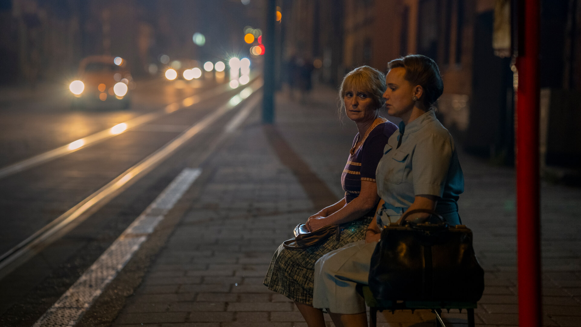 Jak Netflix odtworzył dawne Szopienice w "Ołowianych dzieciach"? To proste - na białym koniu i w srebrnej zbroi wjechały Świętochłowice!