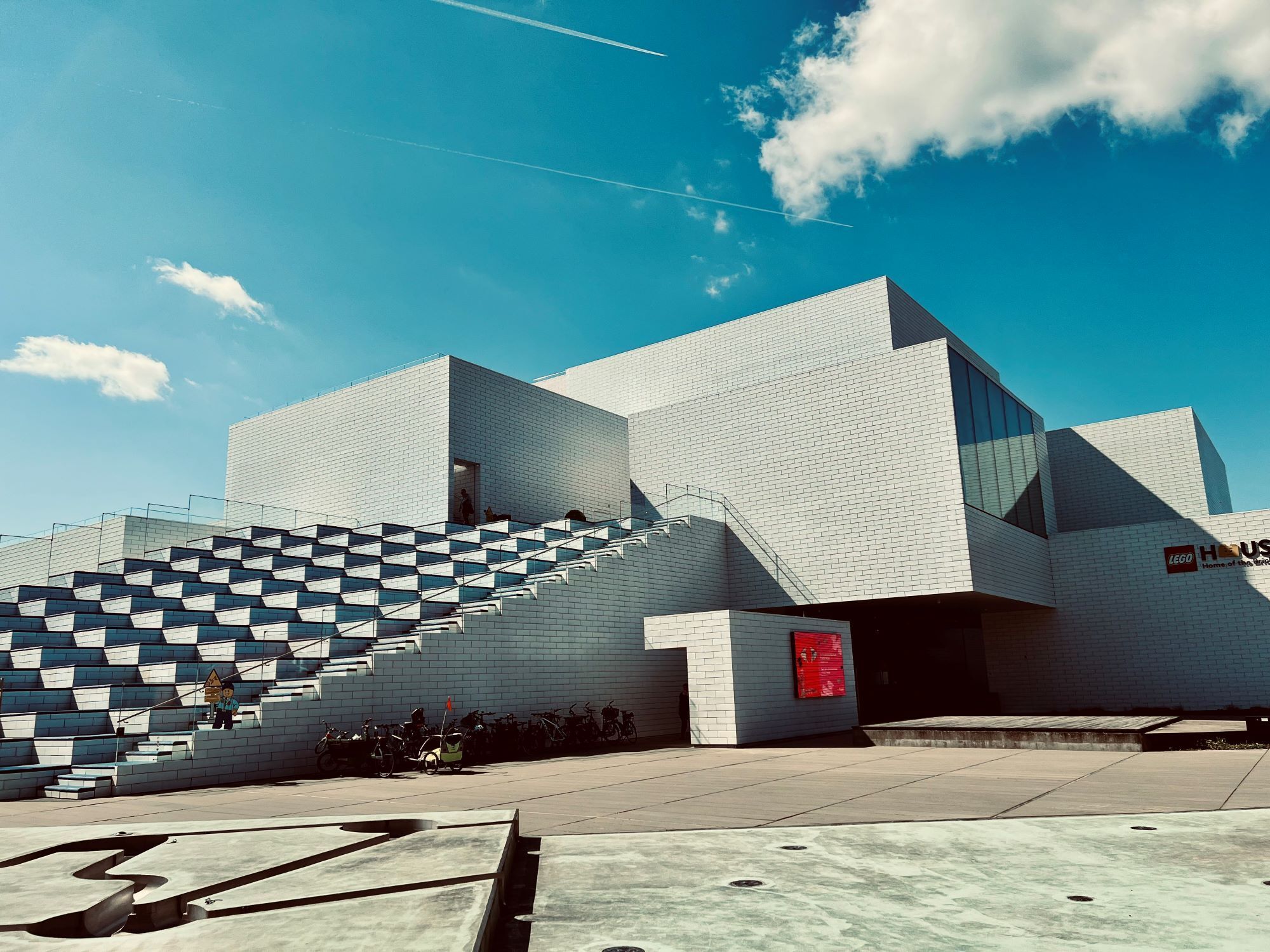 LEGO HOUSE, Billund, Dania. Fot. By HartOve - Own work, CC BY-SA 4.0, https://commons.wikimedia.org/w/index.php?curid=164545760