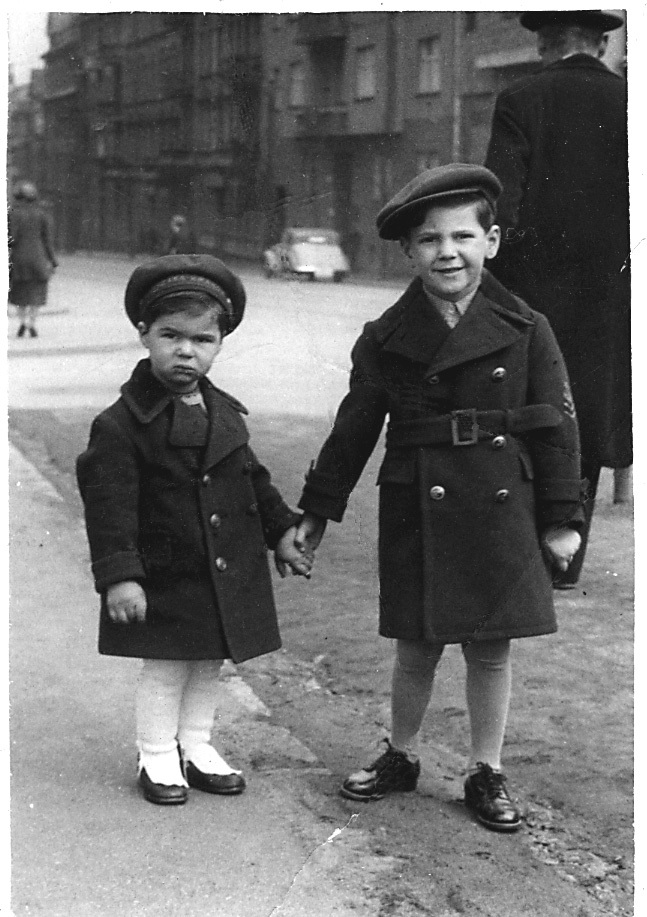 Leon i Herbert Chameides w 1937 roku