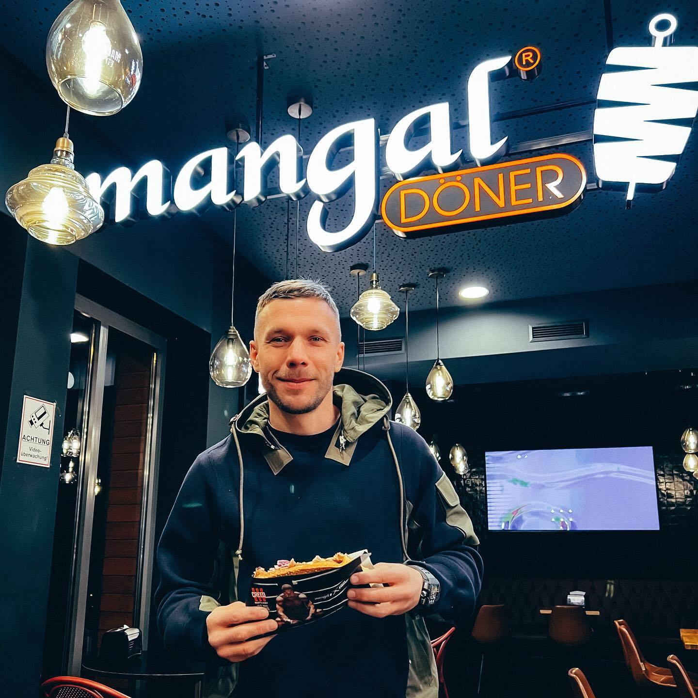 Lukas Podolski, Mangal Doner