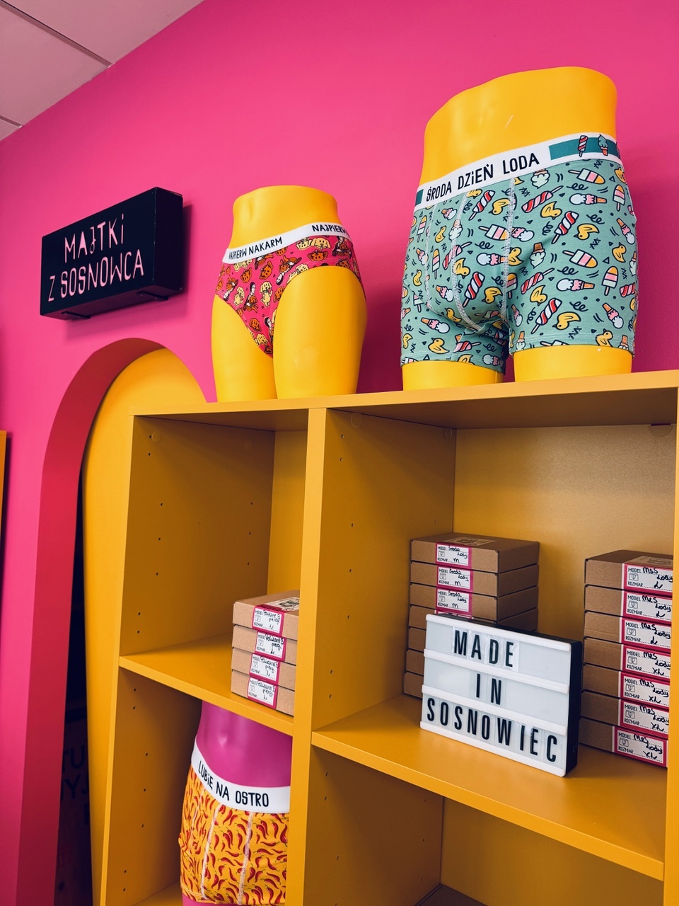 „Majtki z Sosnowca” – nowy butik w Sosnowcu.
