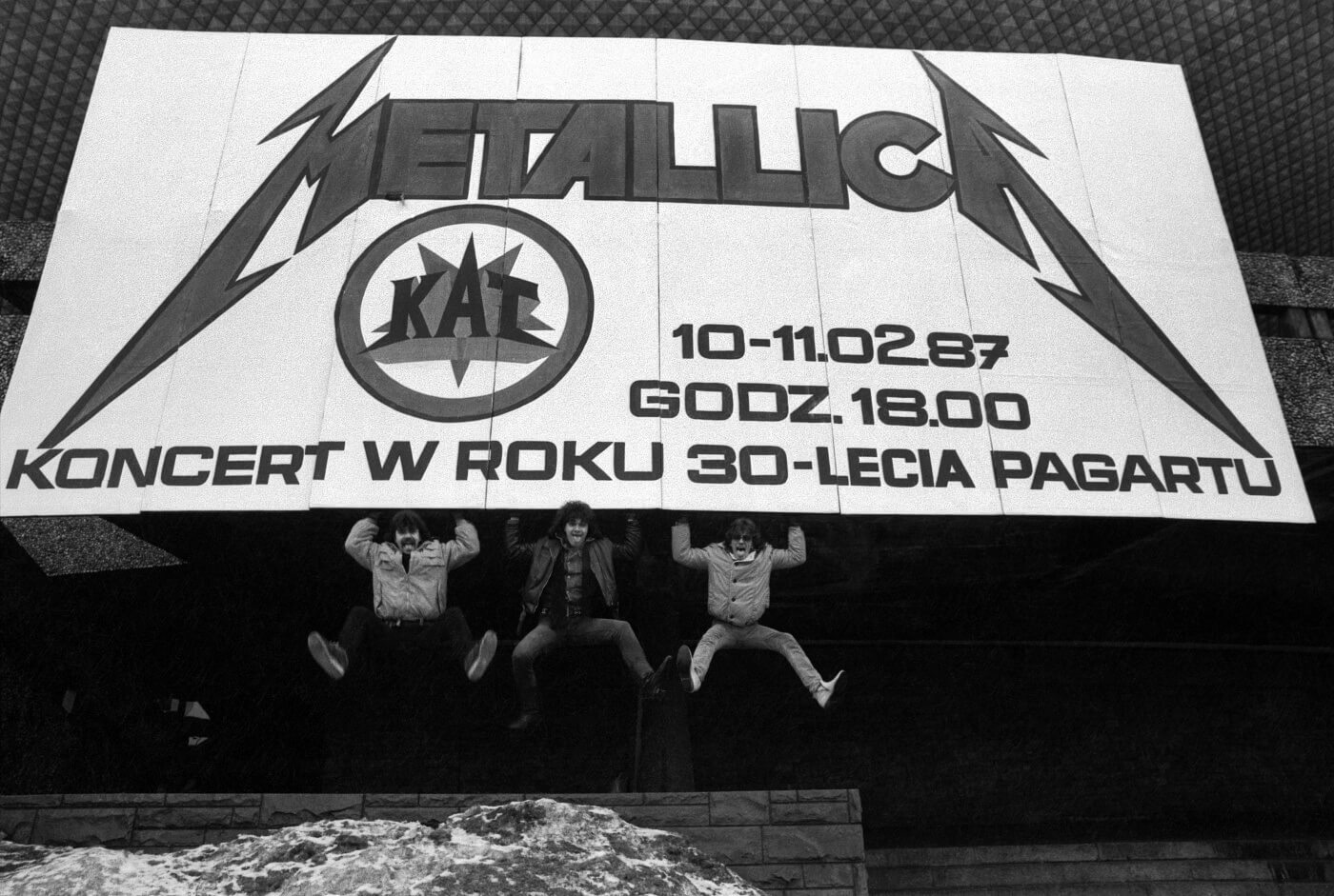 Kat przed koncertem z Metalliką (fot. „Piekło i metal. Historia zespołu Kat”)