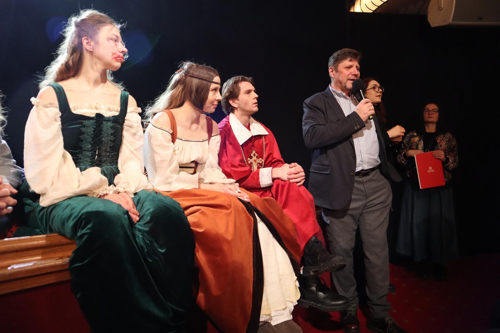 Między nogami Leny, Teatr Śląski, twórcy