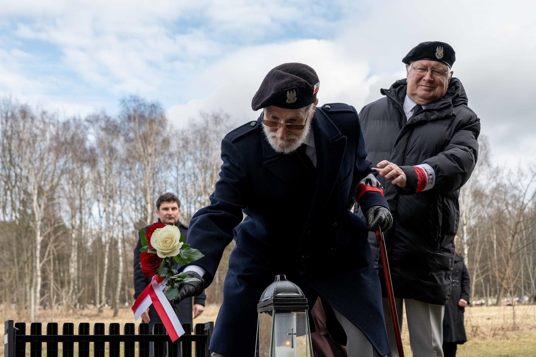 Narodowy Dzień Pamięci Żołnierzy AK na Cmentarzu Komunalnym w Katowicach 25