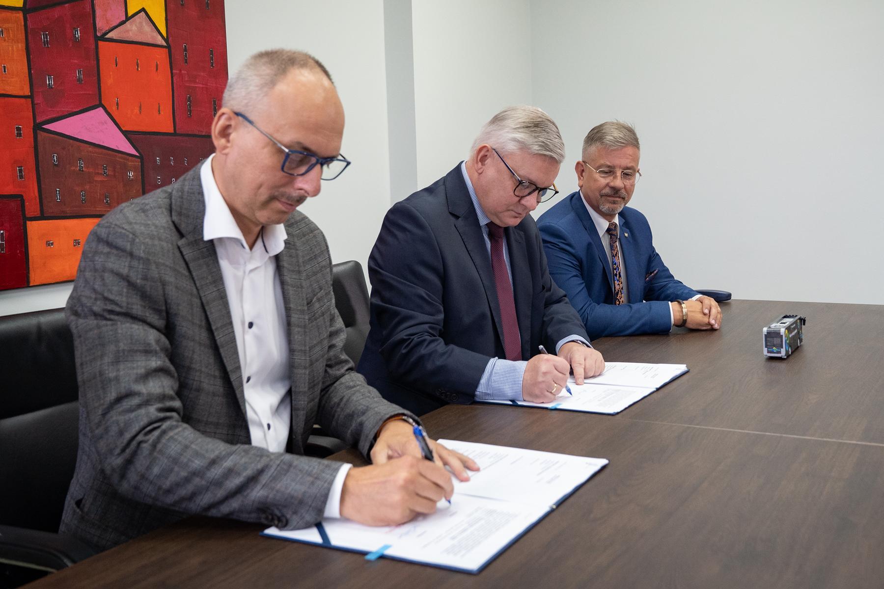 Nowe autobusy elektryczne w Metropolii trafią do PKM Świerklaniec