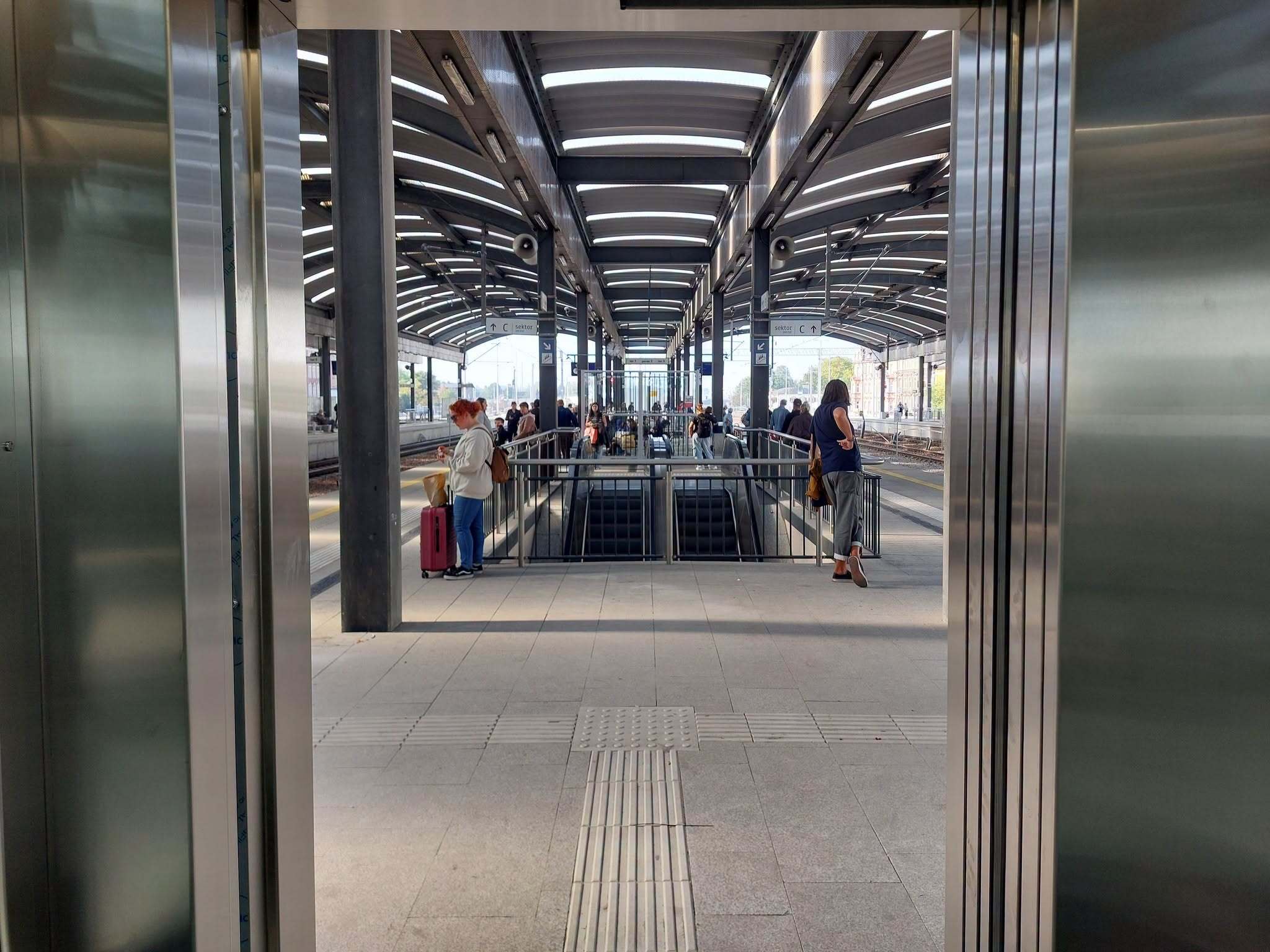 Nowe windy stacja PKP Katowice 5