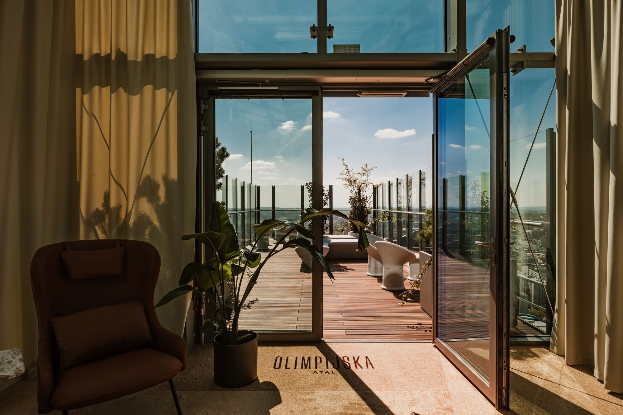 Olimpijska B Sky Bar mid 06