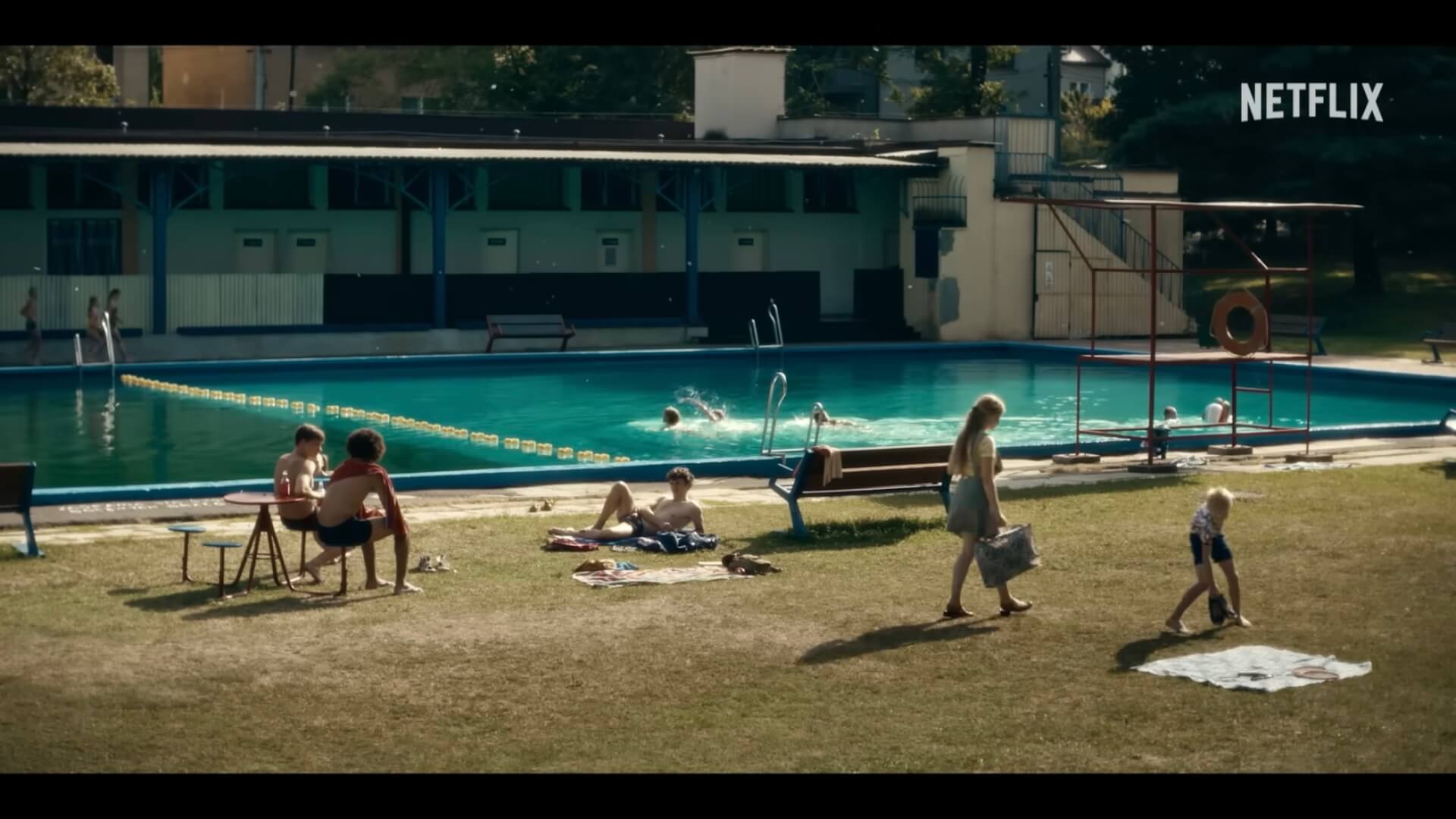 Serial "Ołowiane dzieci", basen