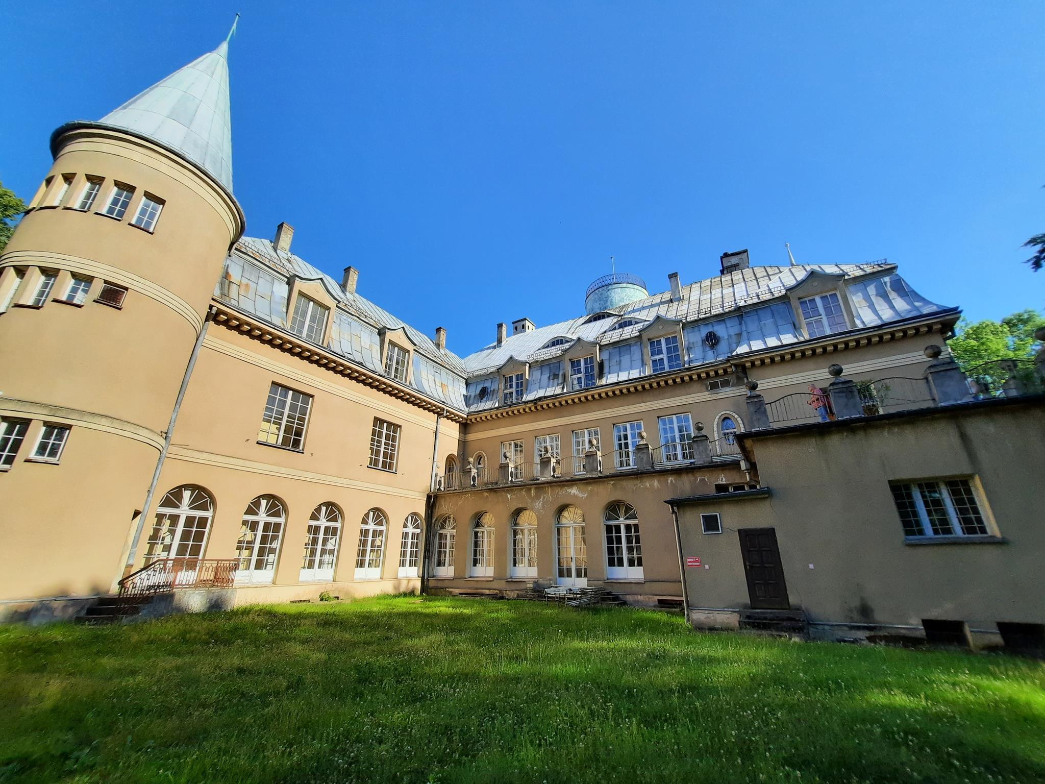 Pałac Baildonów w Łubiu