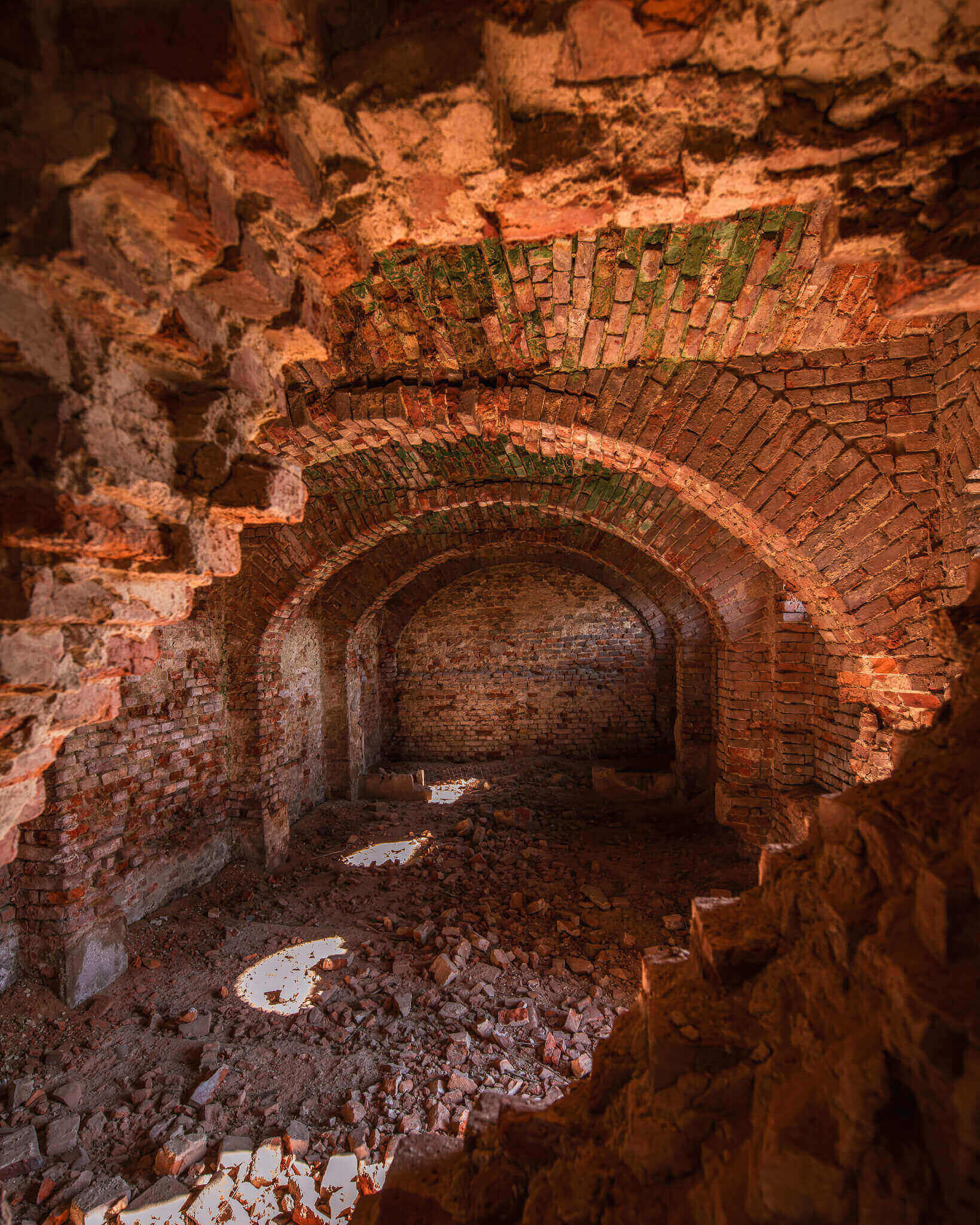 Ruiny pałacu w Sławikowie