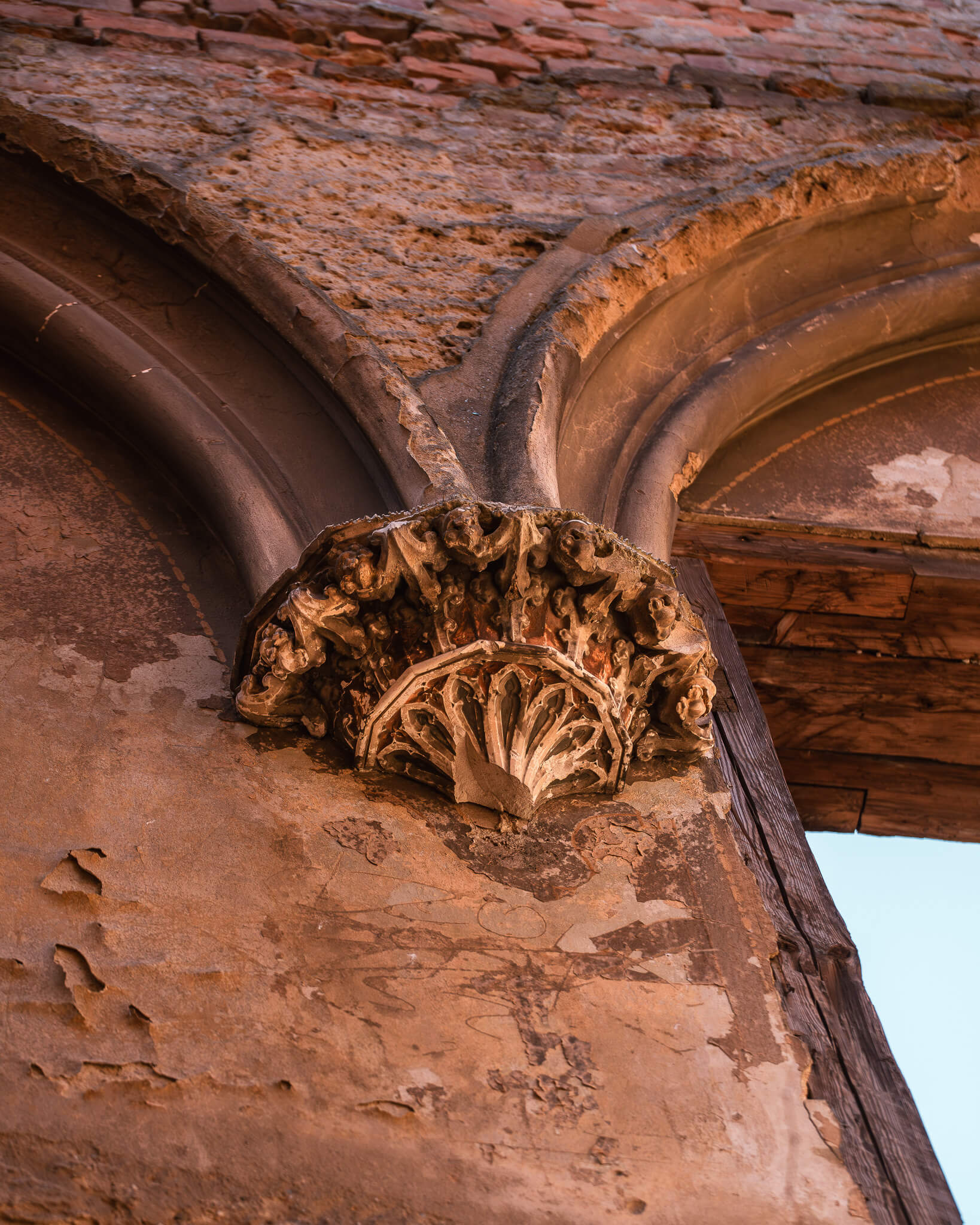 Ruiny pałacu w Sławikowie