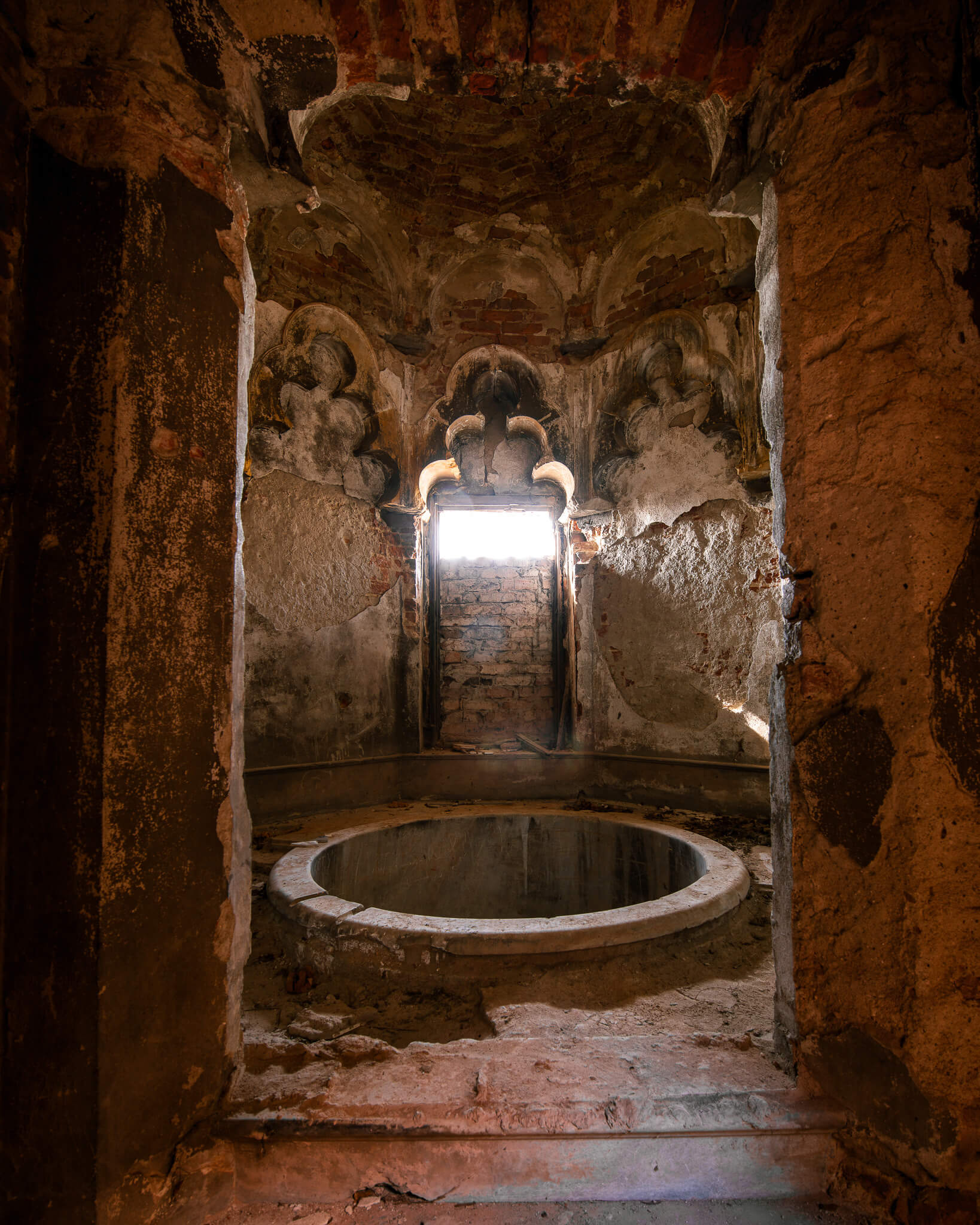 Ruiny pałacu w Sławikowie