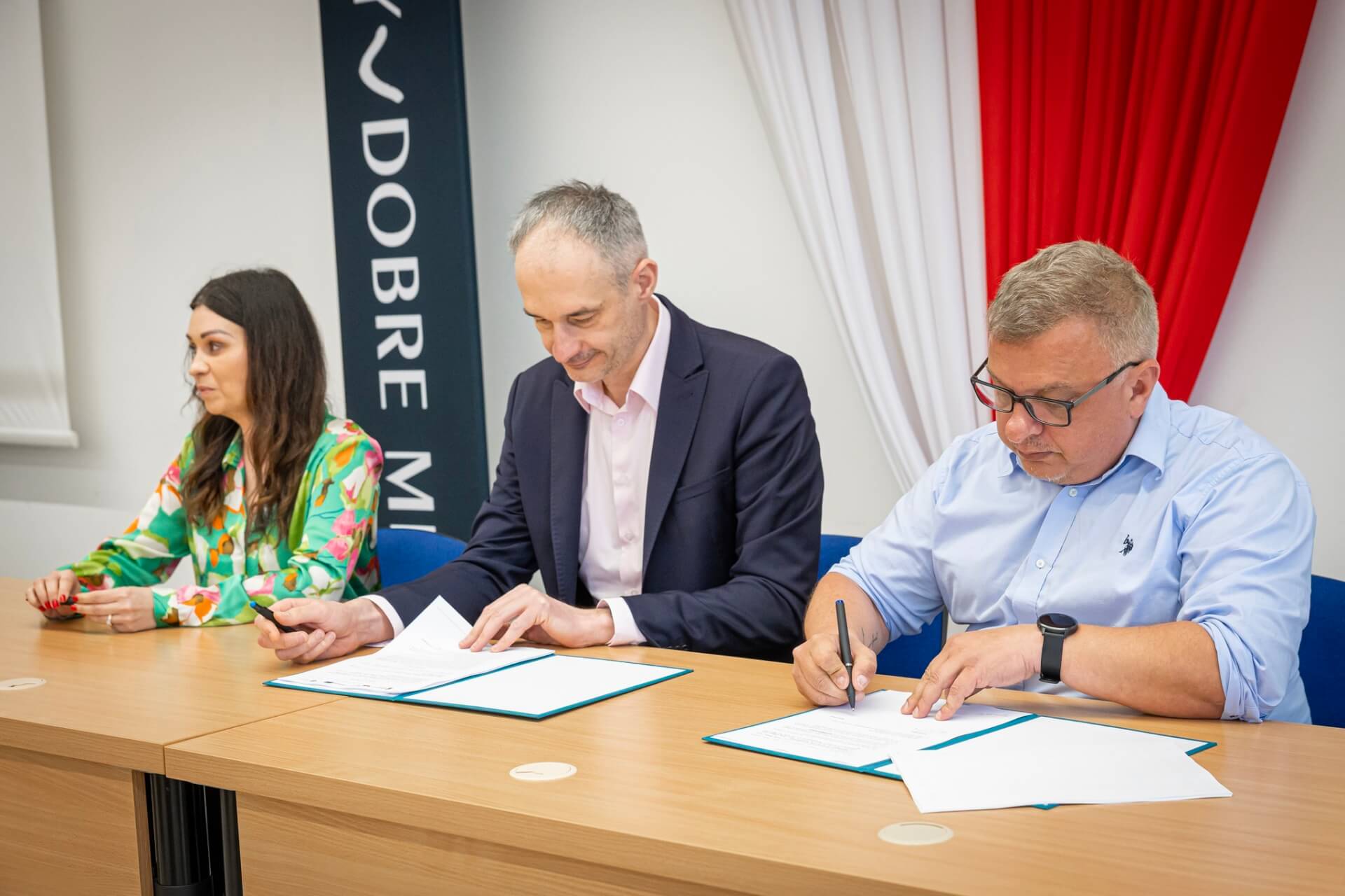 Tychy zrewitalizują Park Łabędzi. Podpisano umowę z wykonawcą