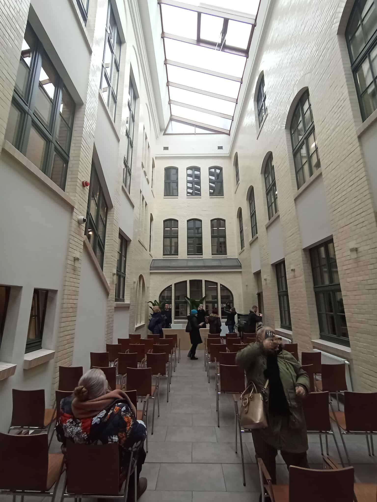 Patio w rektoracie Uniwersytetu Ekonomicznego, Katowice. Fot. Stowarzyszenie Wrazidlok