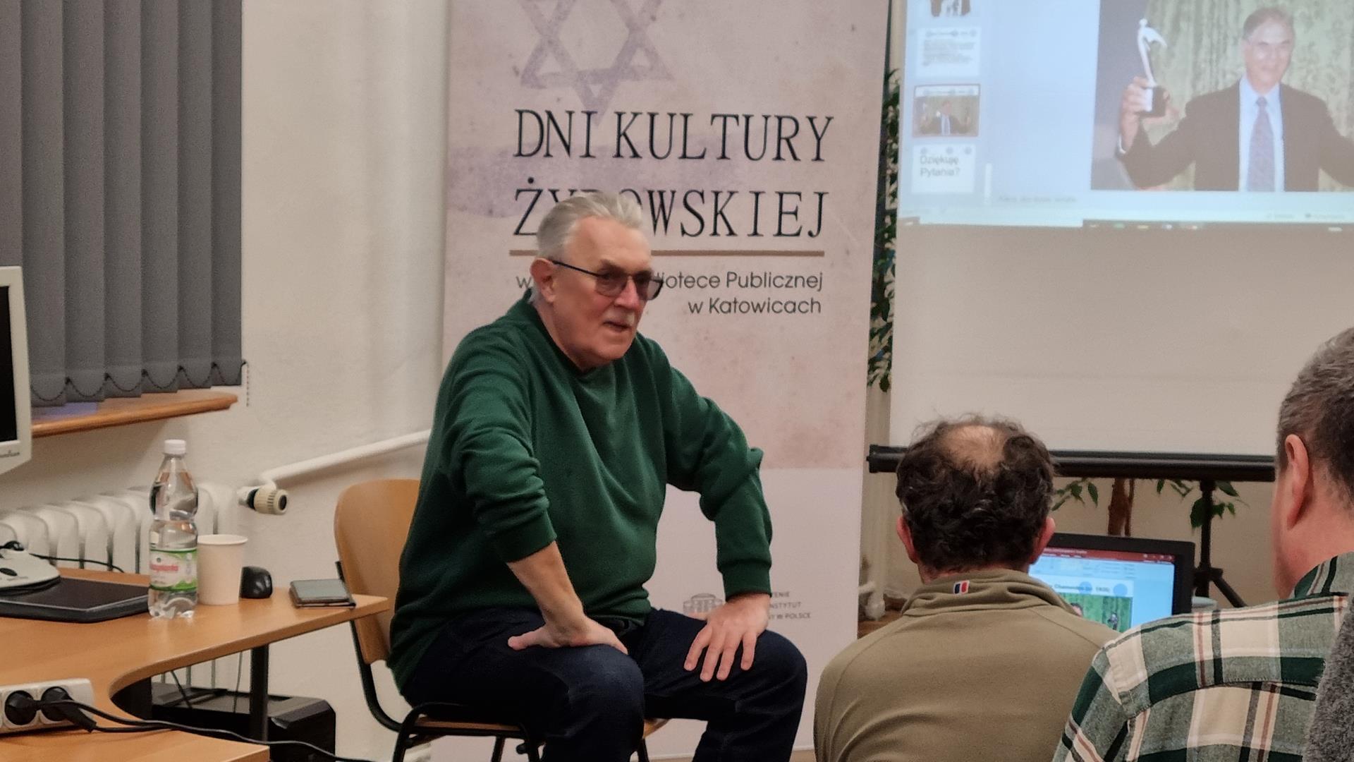 Piotr Fuglewicz podczas prelekcji