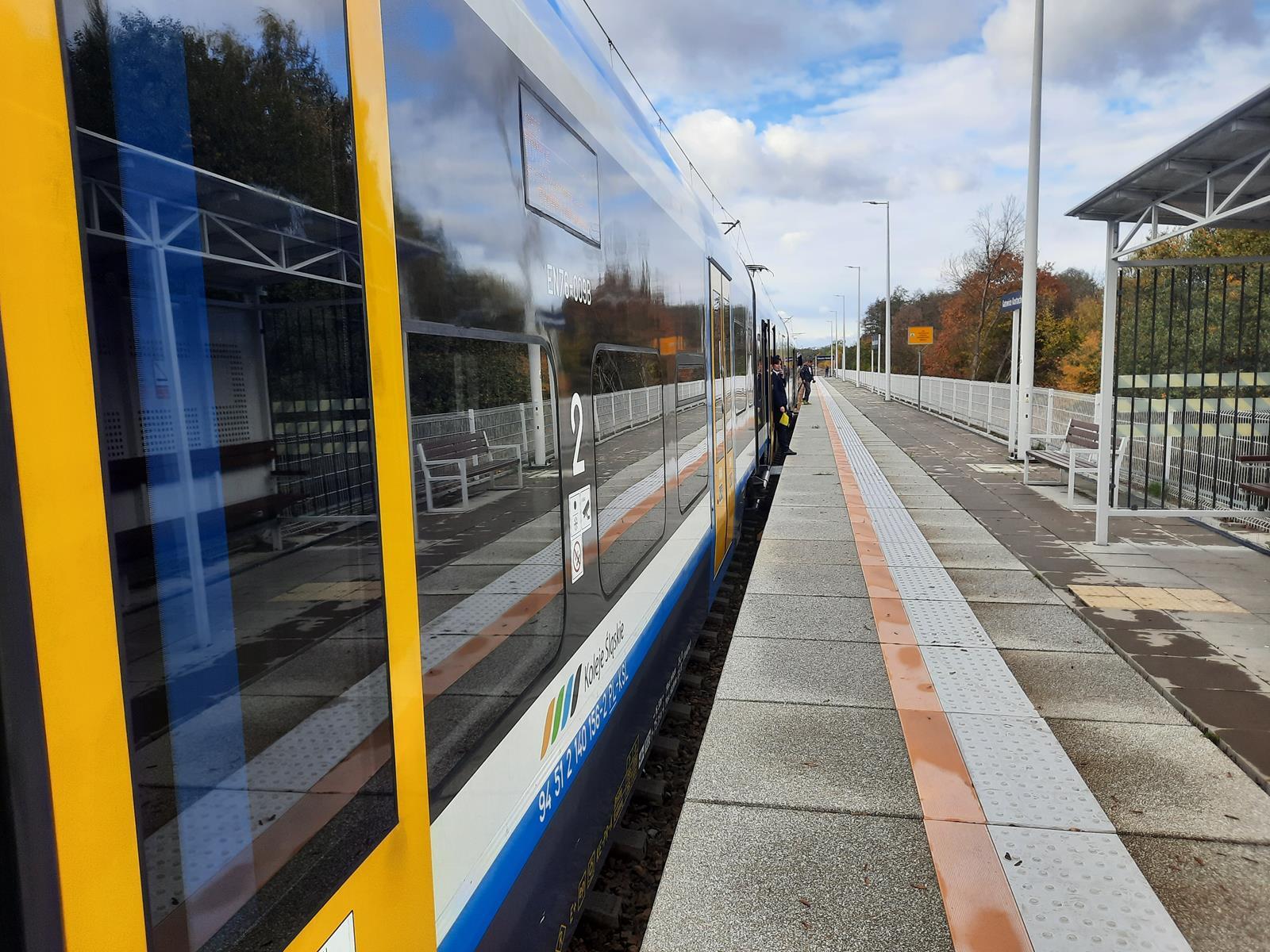 Pociag Koleje Slaskie 1 Copy