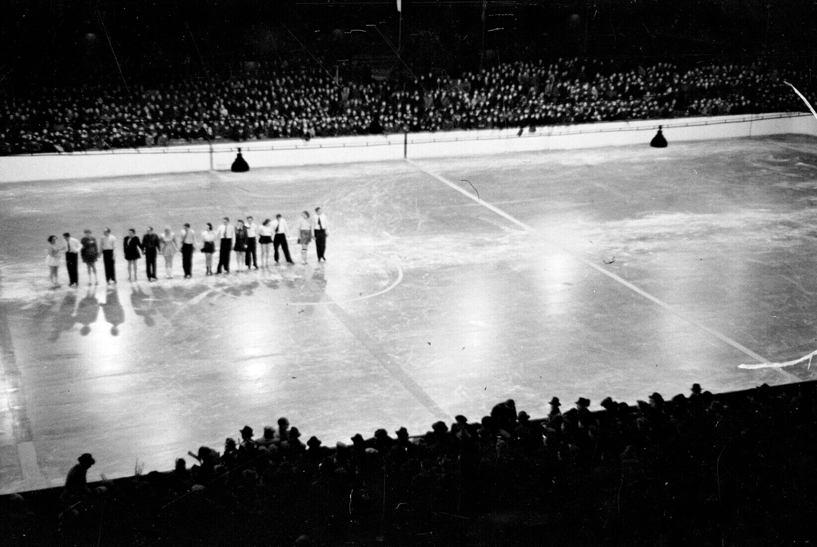 Podczas otwarcia Torkatu lata1949 1950 14 Copy