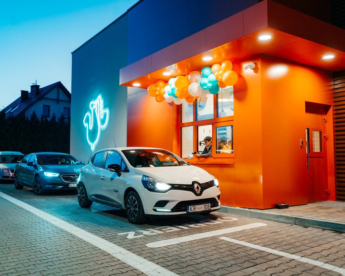 Popeyes Drive Thru