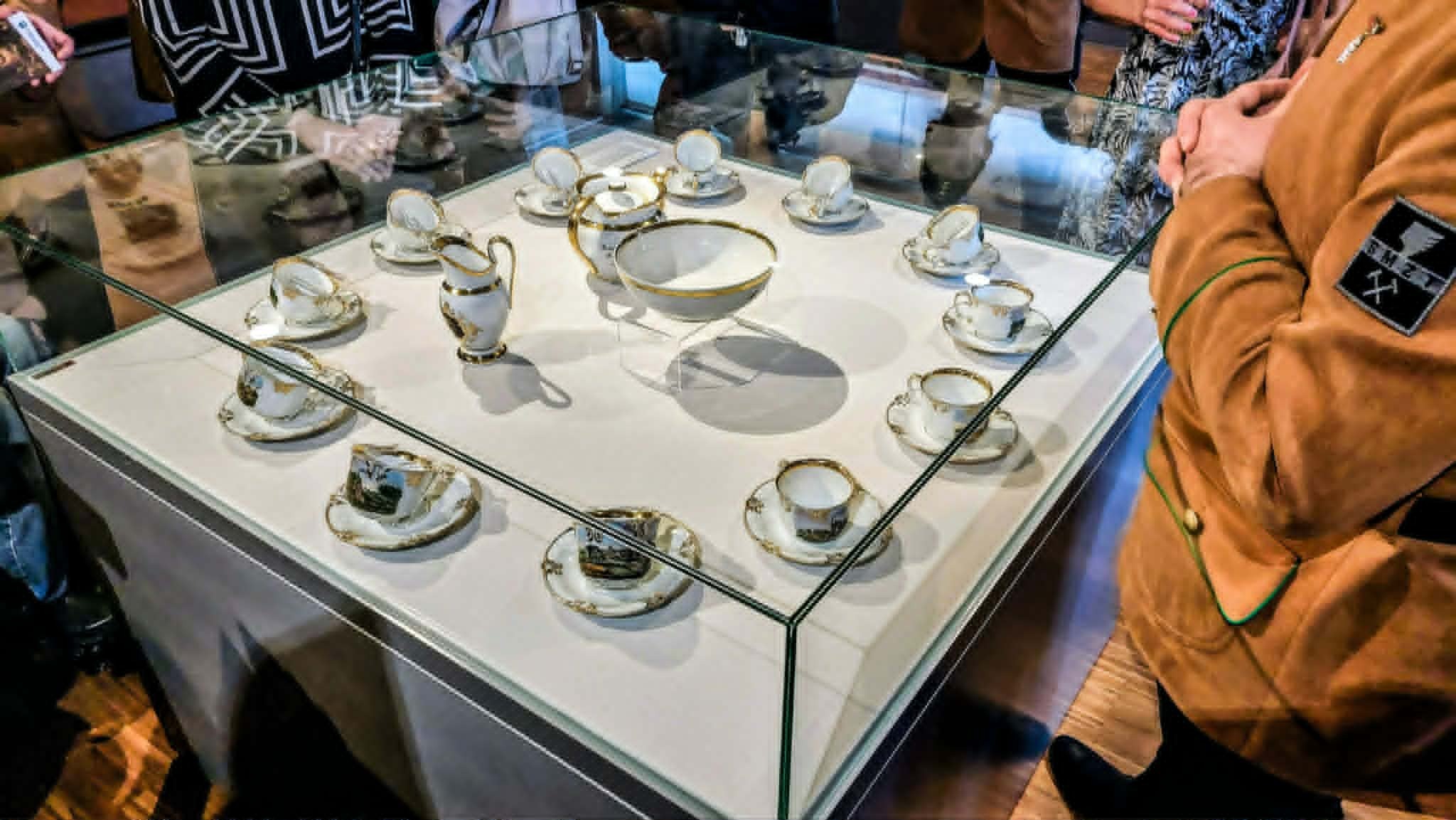 Porcelanowy serwis Carnalla 4