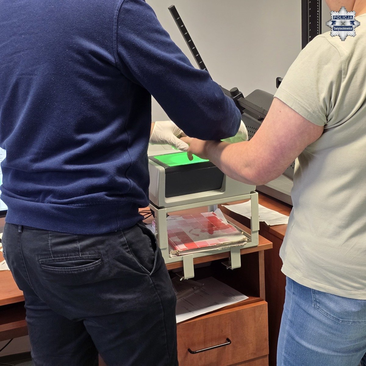 Bestialskie zachowanie mieszkanki Świętochłowic. Znęcała się nad psem. Zwierzę nie przeżyło