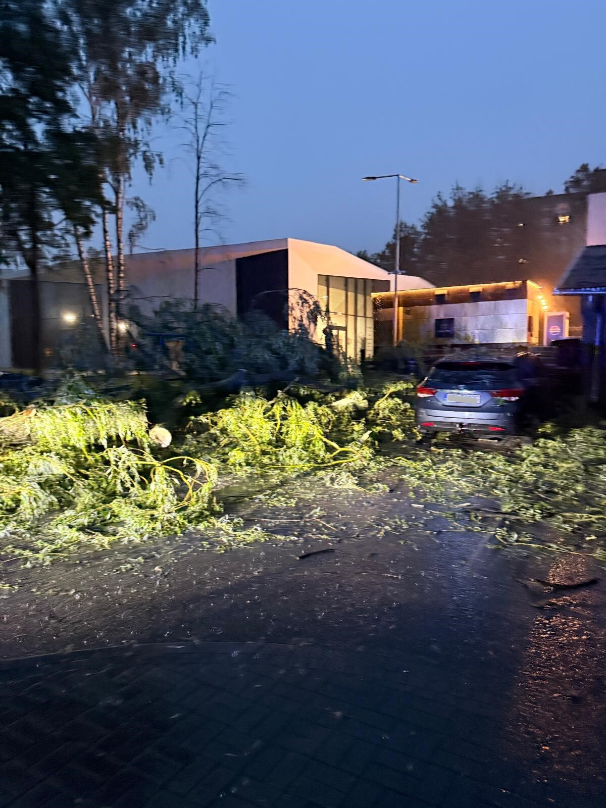 Powiat zawierciański. Skutki przejścia nocnych nawałnic. 23 – 24 czerwca 2025.