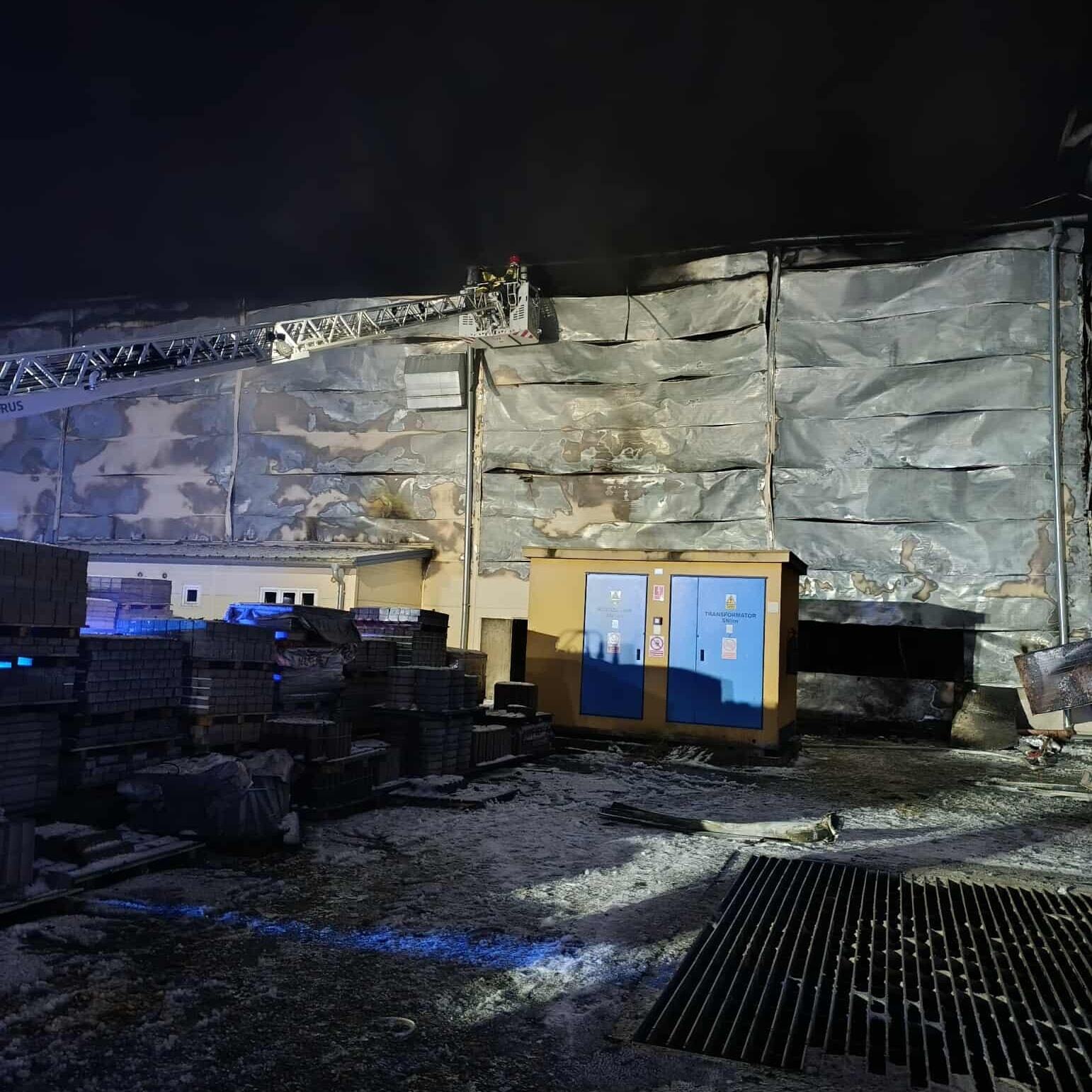 Pożar hali w Alekandrii Pierwszej