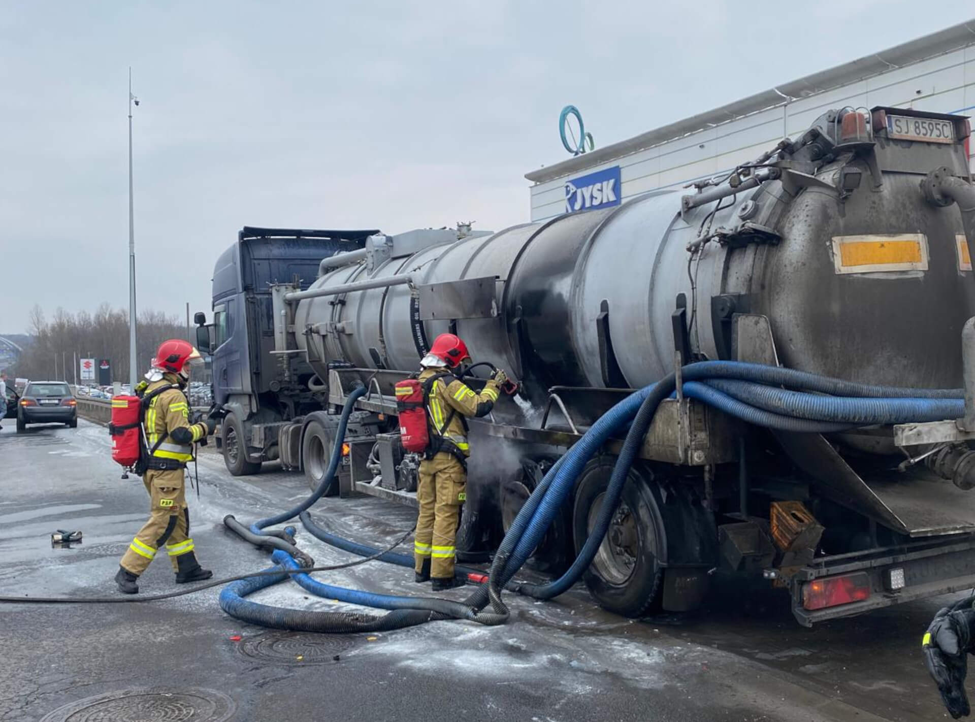 Pożar cysterny na A4