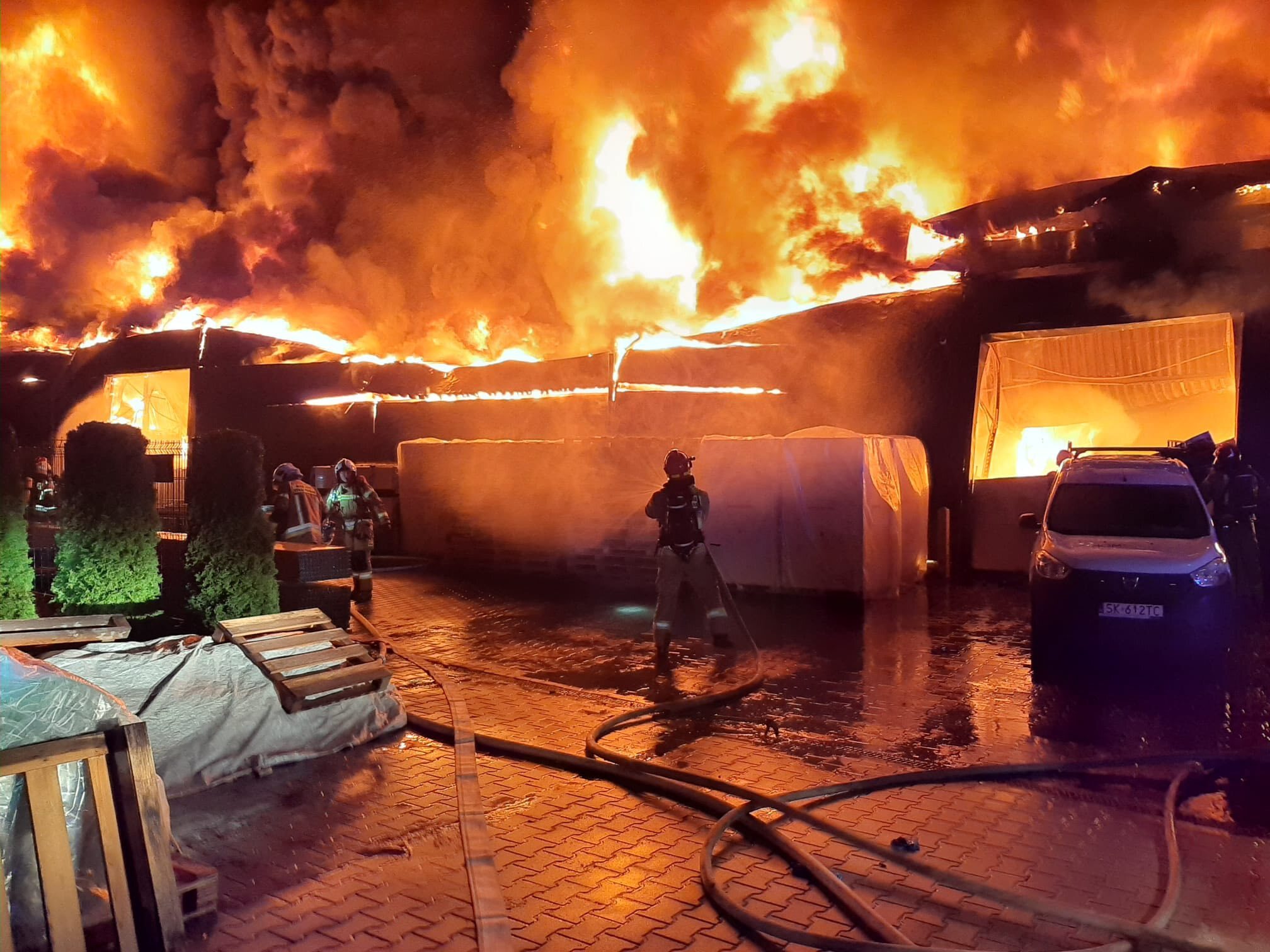 Pożar hali w Czeladzi