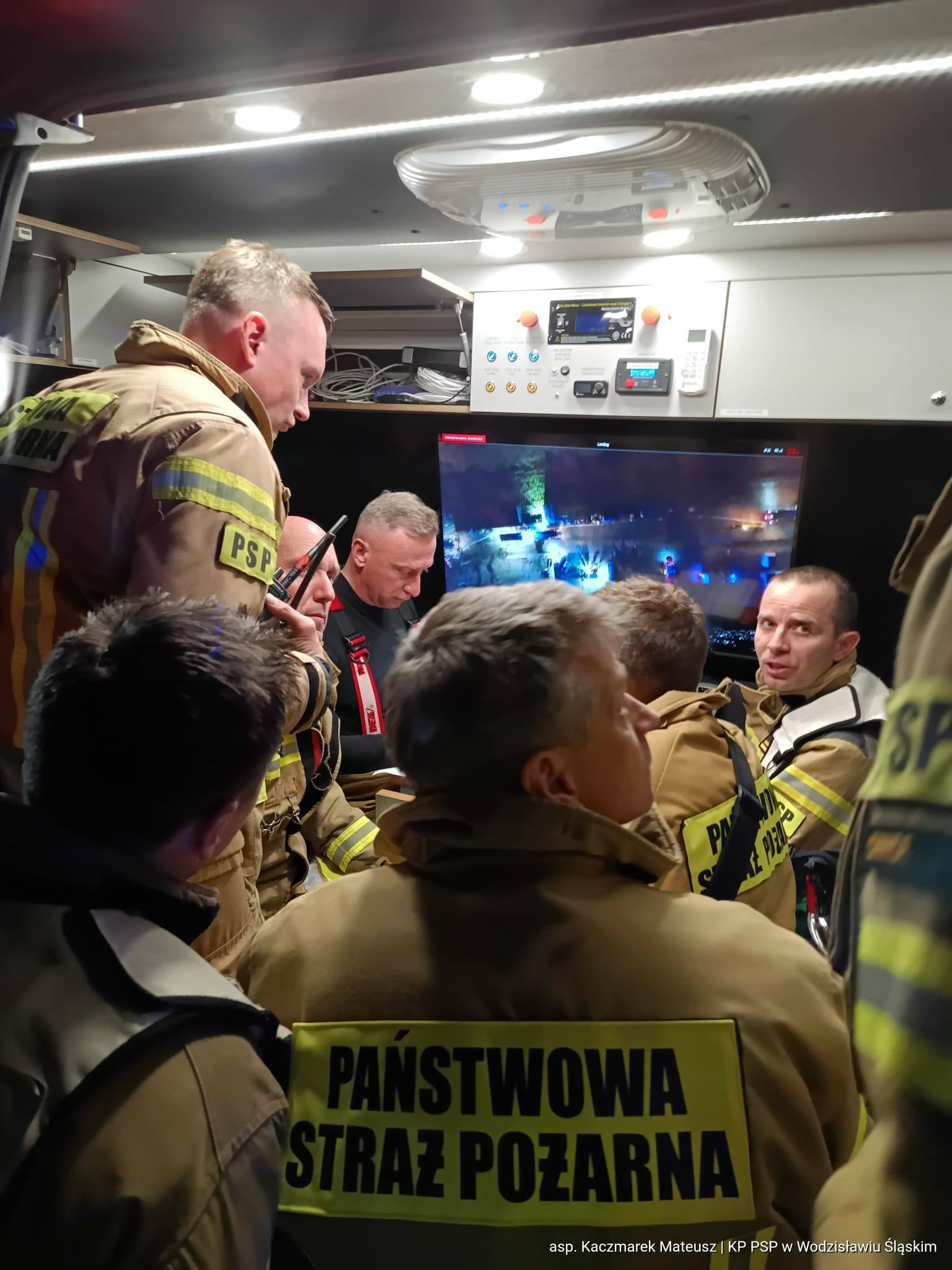 Pożar hali w Gliwicach