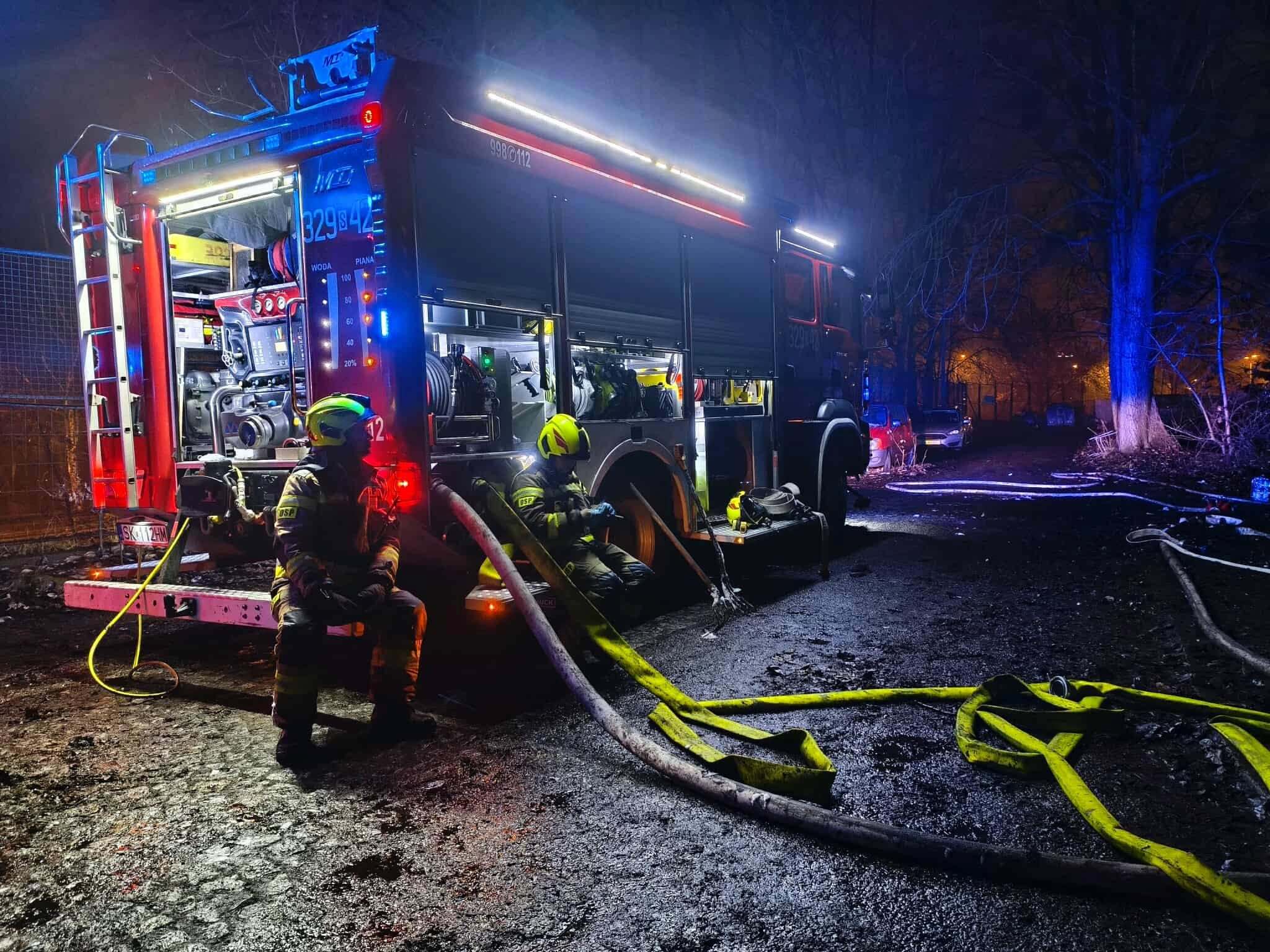 Pozar pustostanu Katowice Zawodzie 3