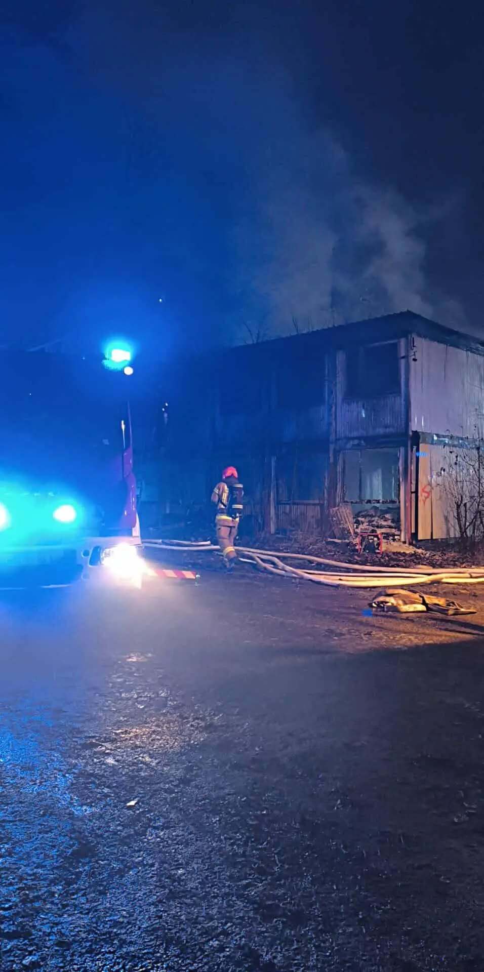 Pozar pustostanu Katowice Zawodzie 6