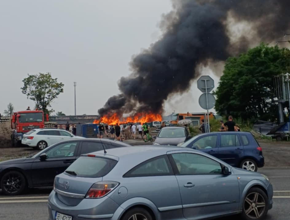 Pozar w Katowicach przy Sadowej 1